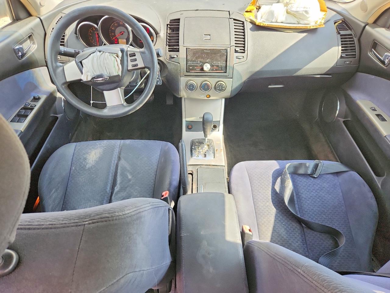2005 Nissan Altima 2.5 White vin: 1N4AL11D55C267178