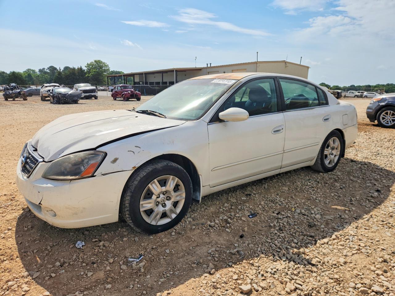 2005 Nissan Altima 2.5 Белый vin: 1N4AL11D55C267178