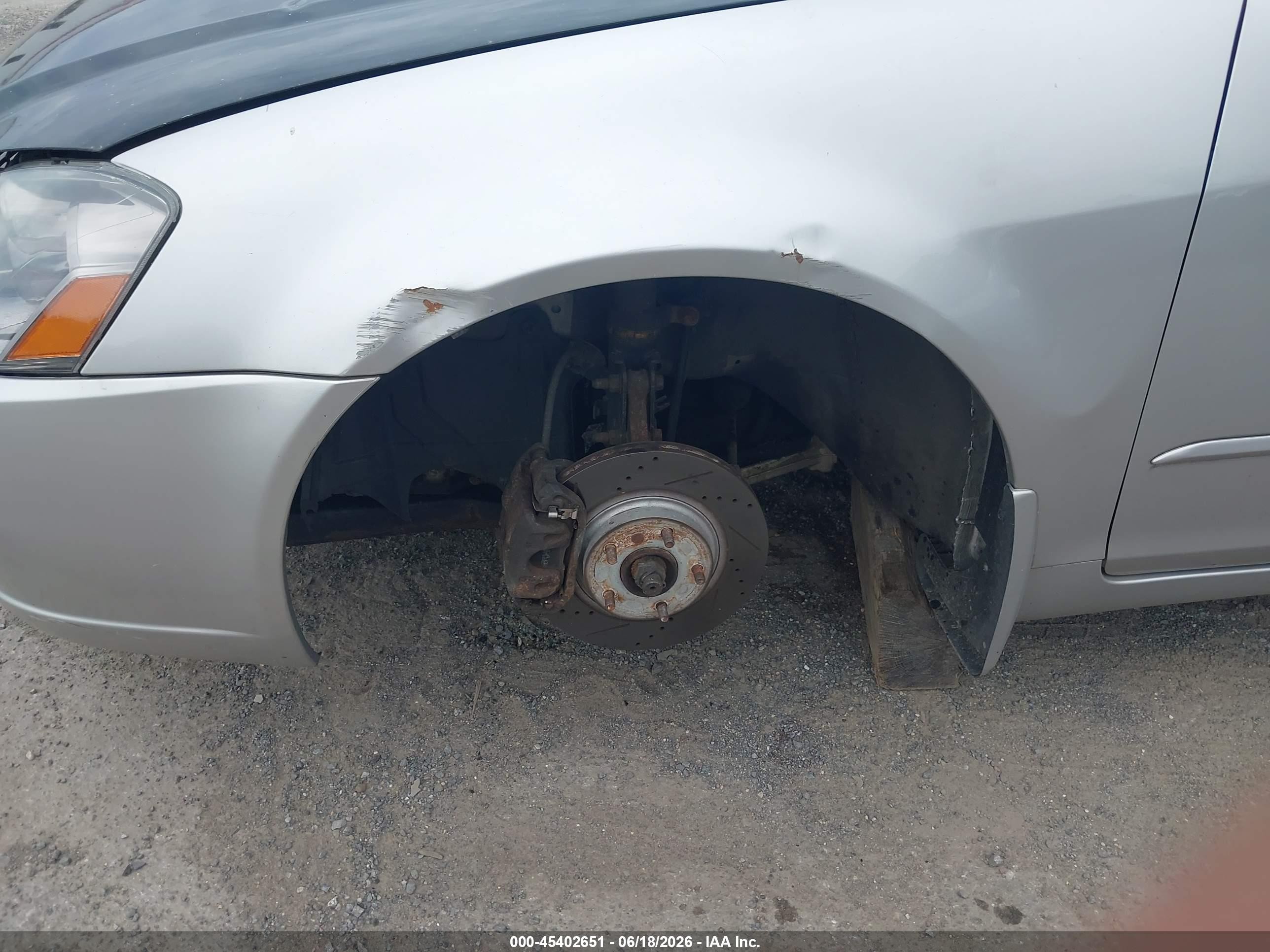2005 Nissan Altima 2.5 S Silver vin: 1N4AL11D55N467045