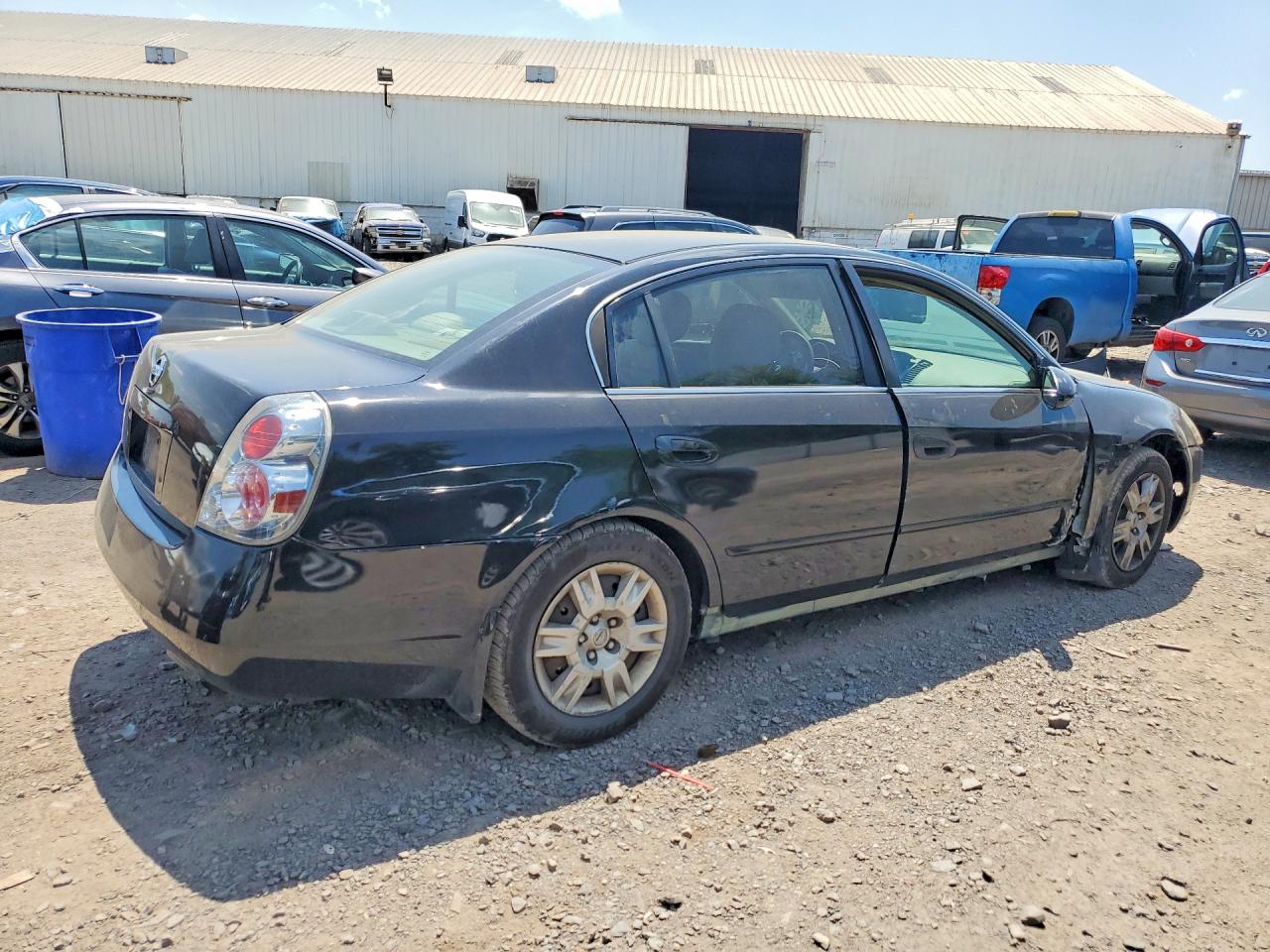 2005 Nissan Altima 2.5 Black vin: 1N4AL11D55N467692