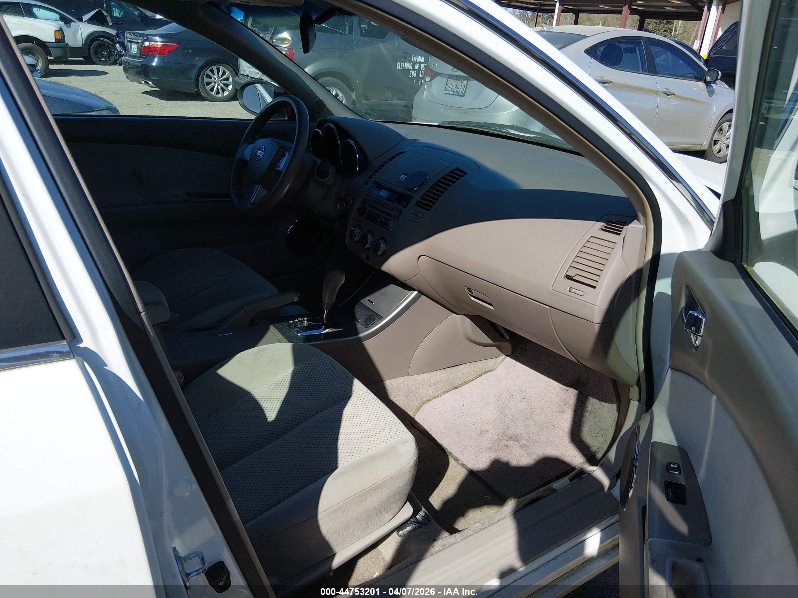2006 Nissan Altima 2.5 S White vin: 1N4AL11D56C142974