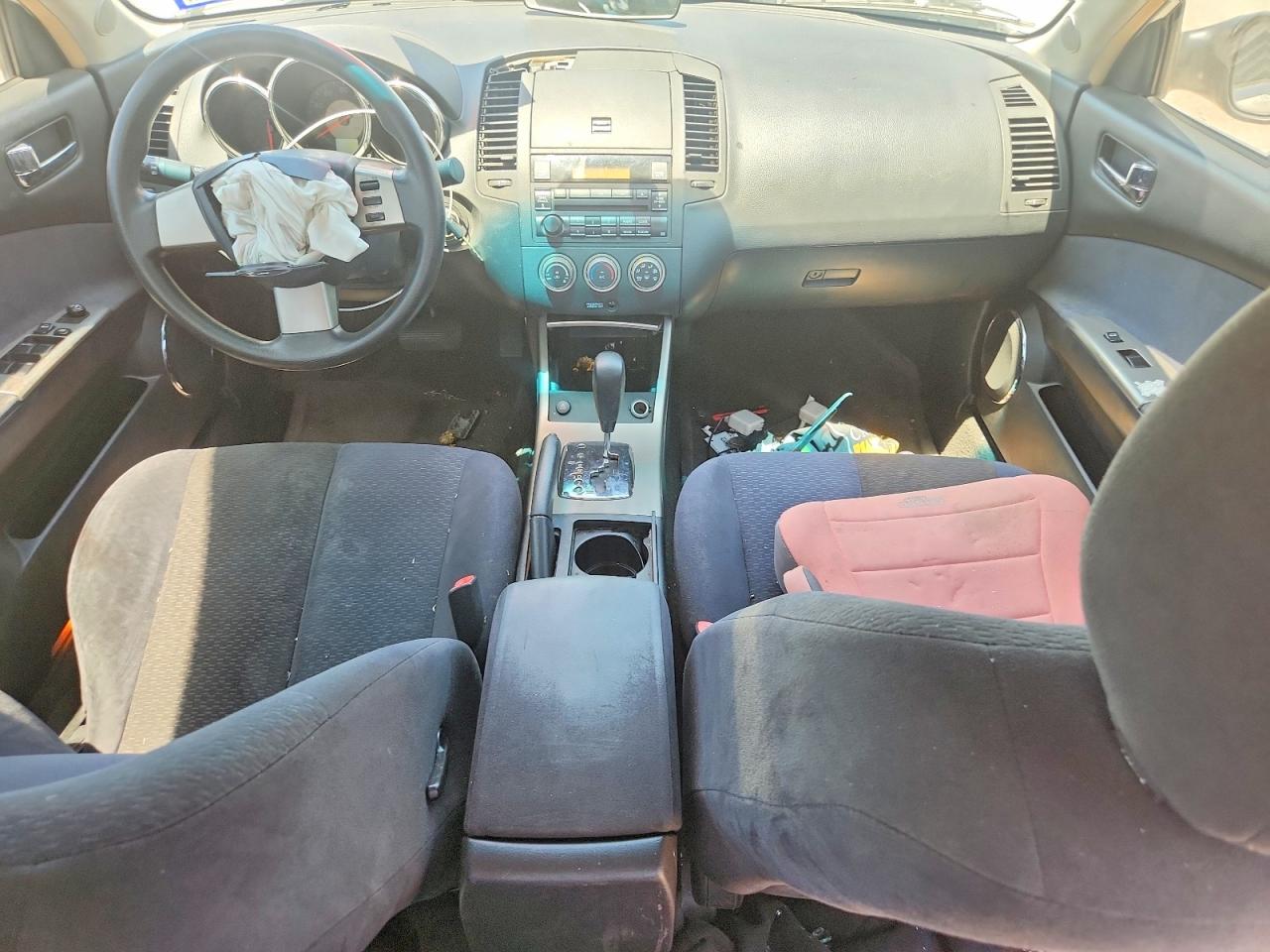 2006 Nissan Altima 2.5 White vin: 1N4AL11D56N386001
