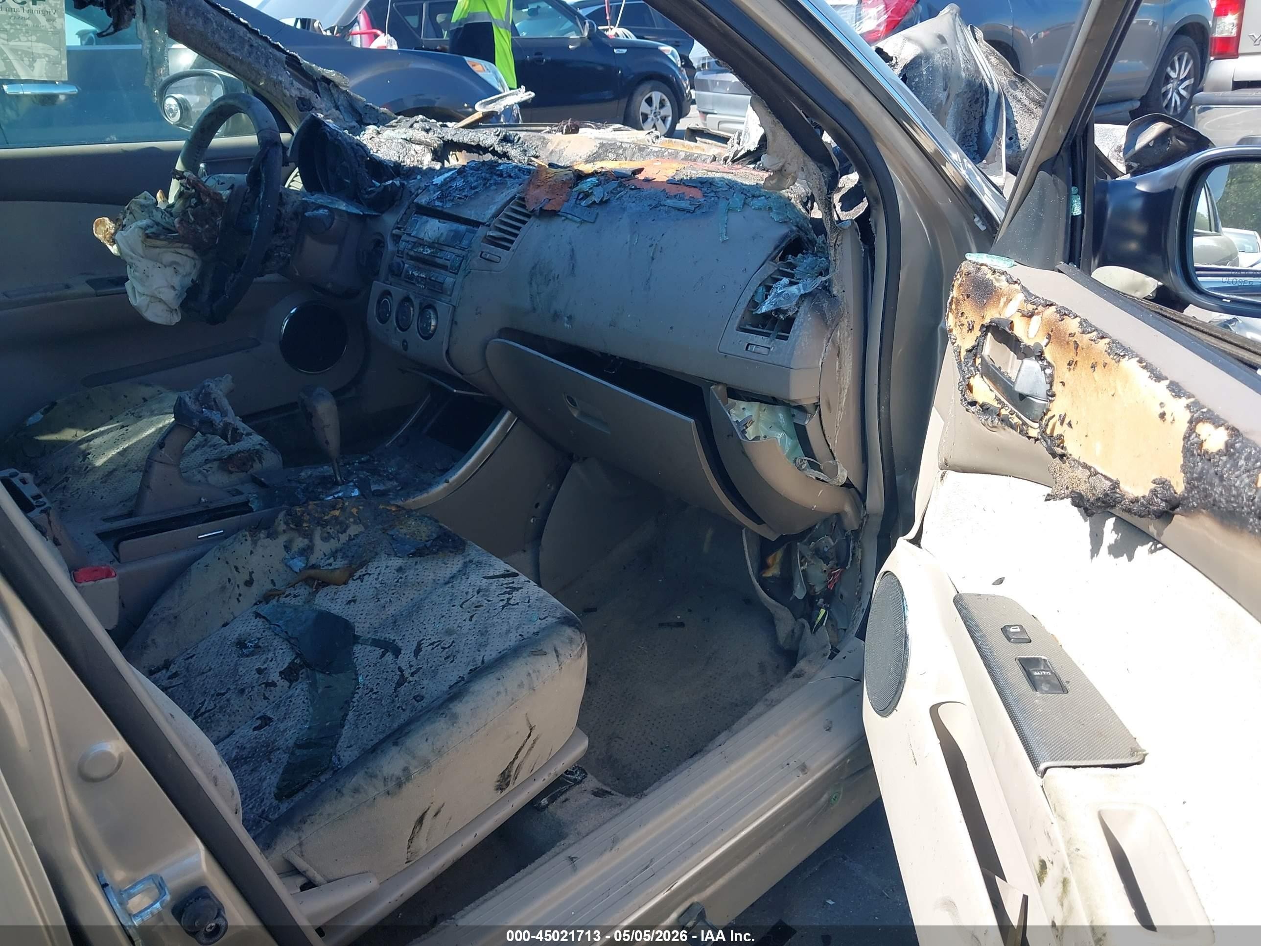 2006 Nissan Altima 2.5 S Бежевый vin: 1N4AL11D56N442115