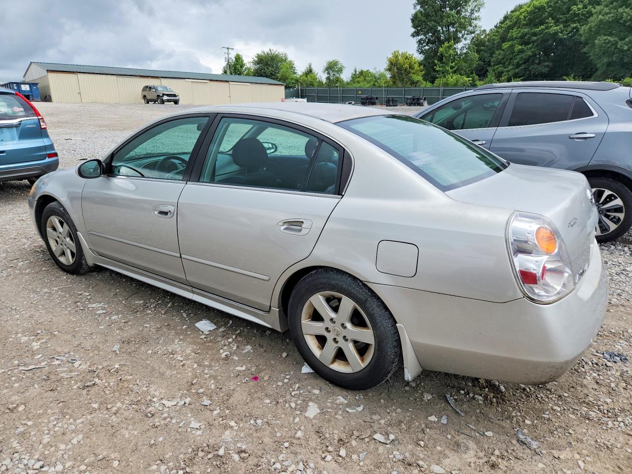 2003 Nissan Altima Base/s/sl Серебряный vin: 1N4AL11D63C331144