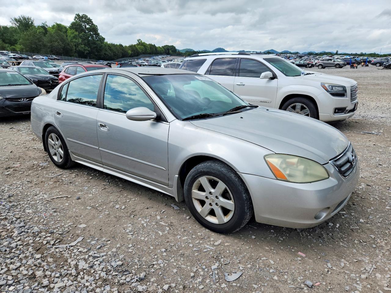 2003 Nissan Altima Base/s/sl Серебряный vin: 1N4AL11D63C331144