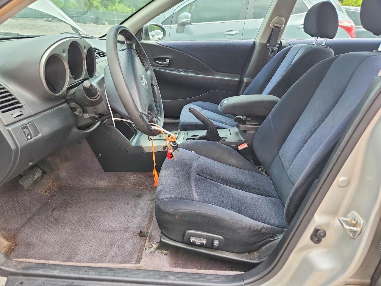 2003 Nissan Altima Base/s/sl Серебряный vin: 1N4AL11D63C331144