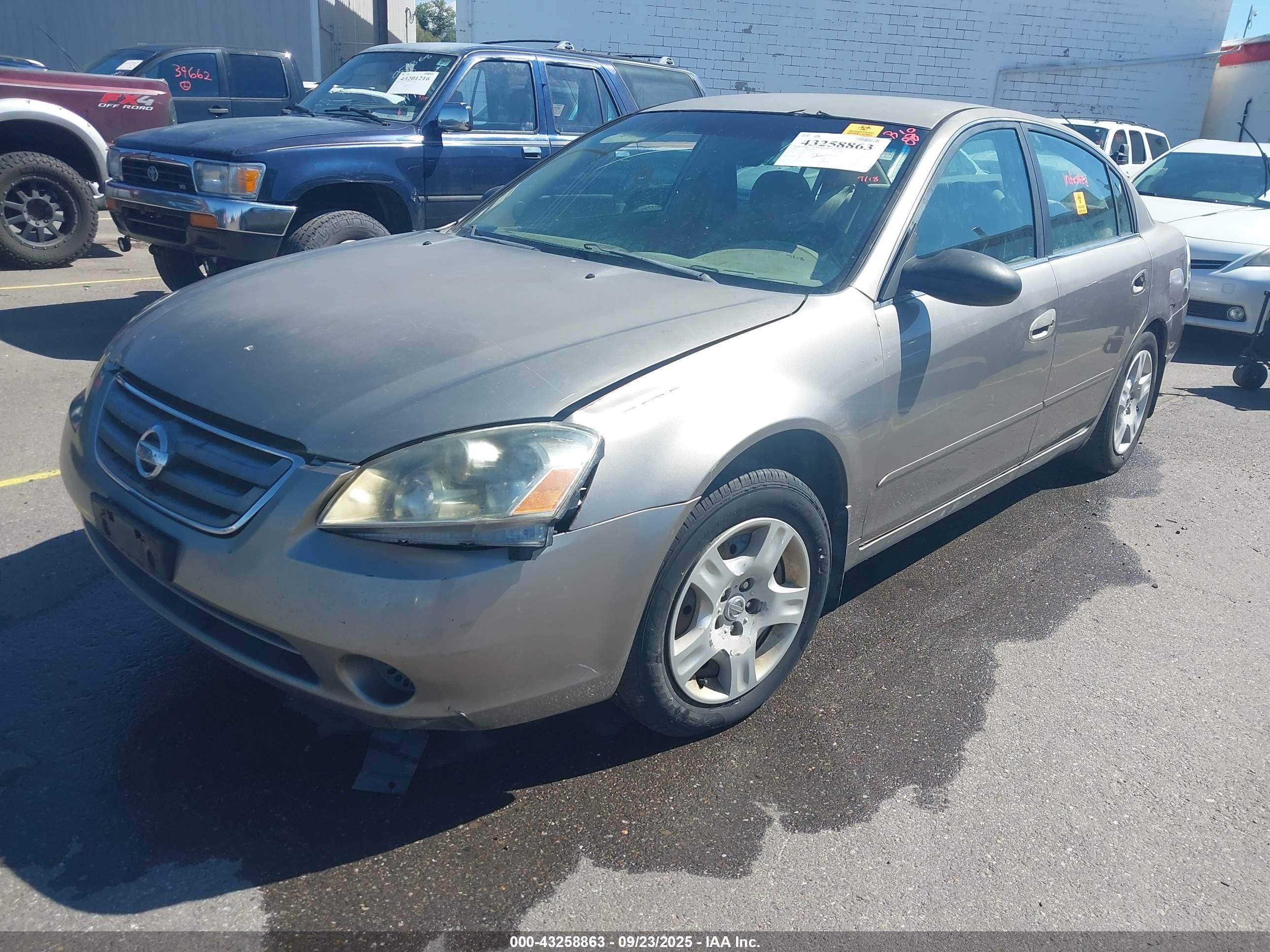 2003 Nissan Altima 2.5 S Gray vin: 1N4AL11D63C342404