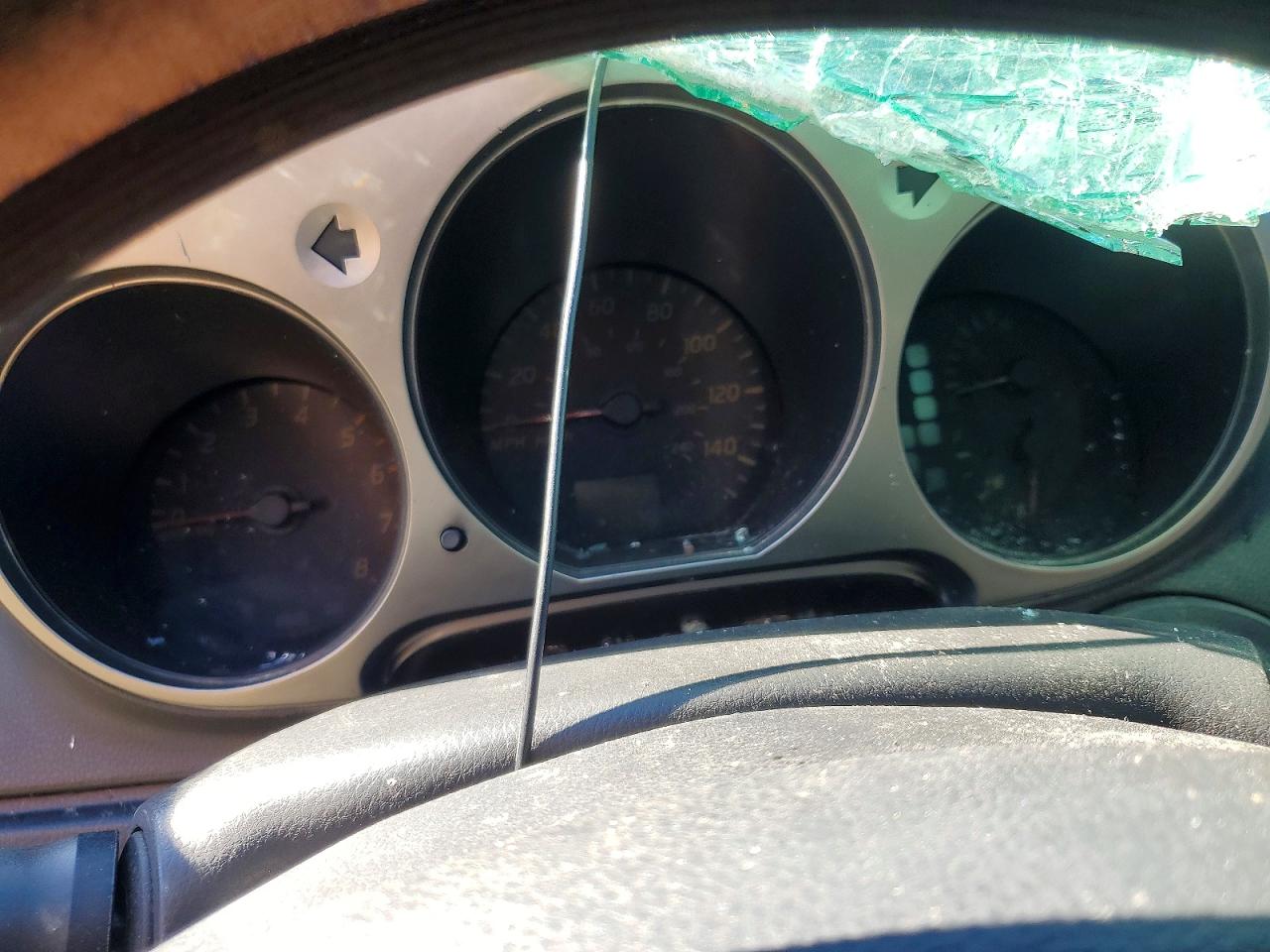 2004 Nissan Altima Base Gold vin: 1N4AL11D64C198872