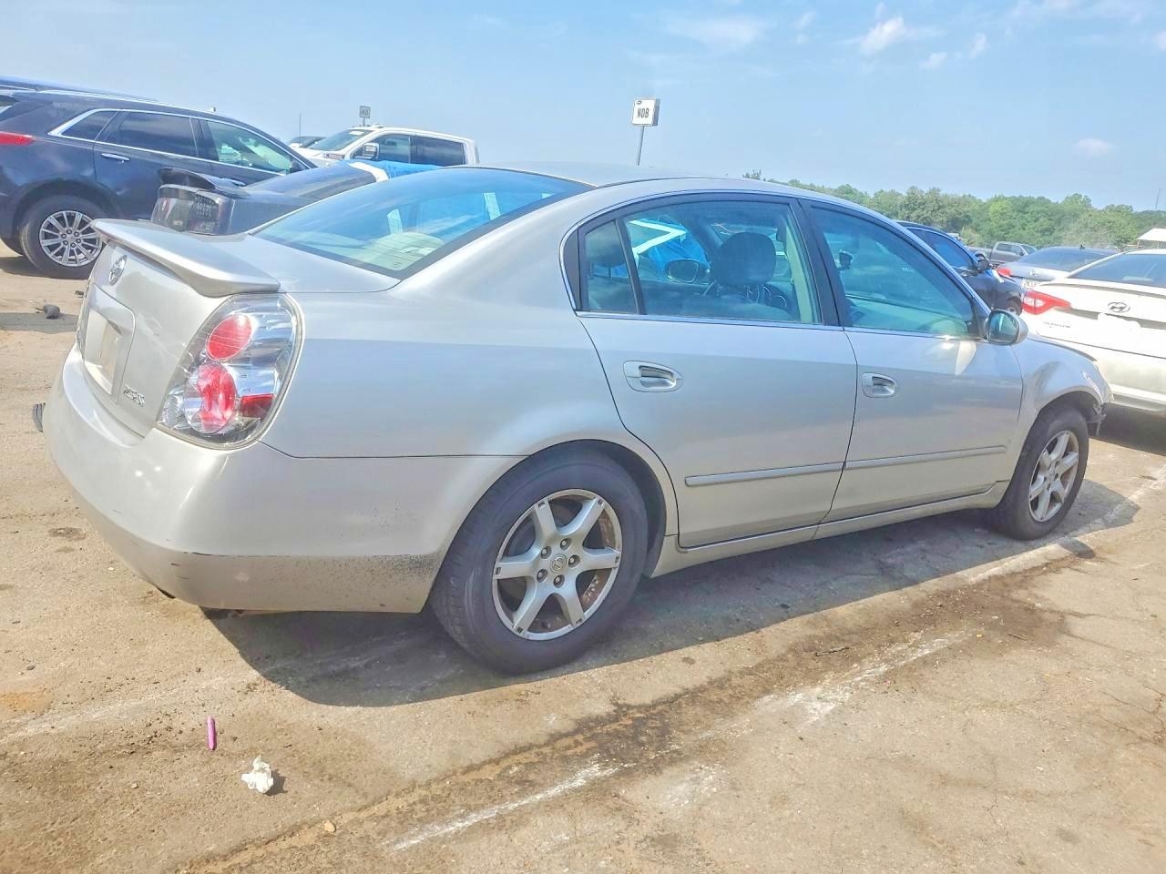 2005 Nissan Altima 2.5 Gray vin: 1N4AL11D65C154114