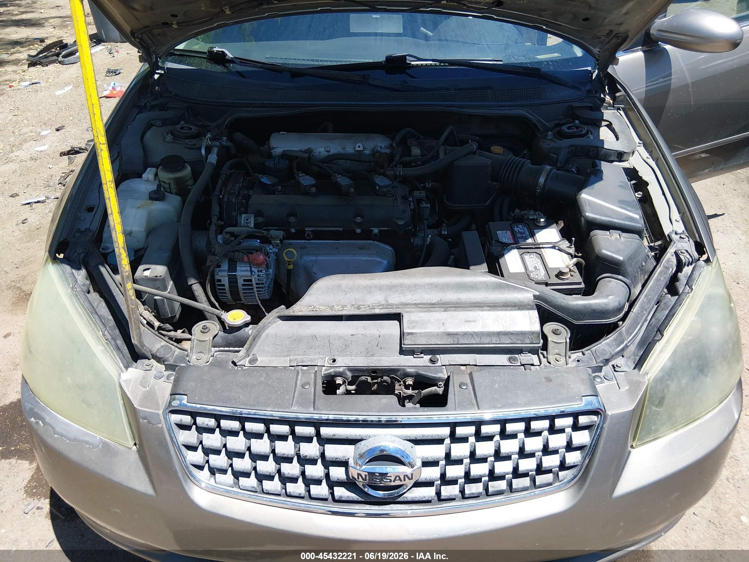 2005 Nissan Altima 2.5 S Tan vin: 1N4AL11D65C192300