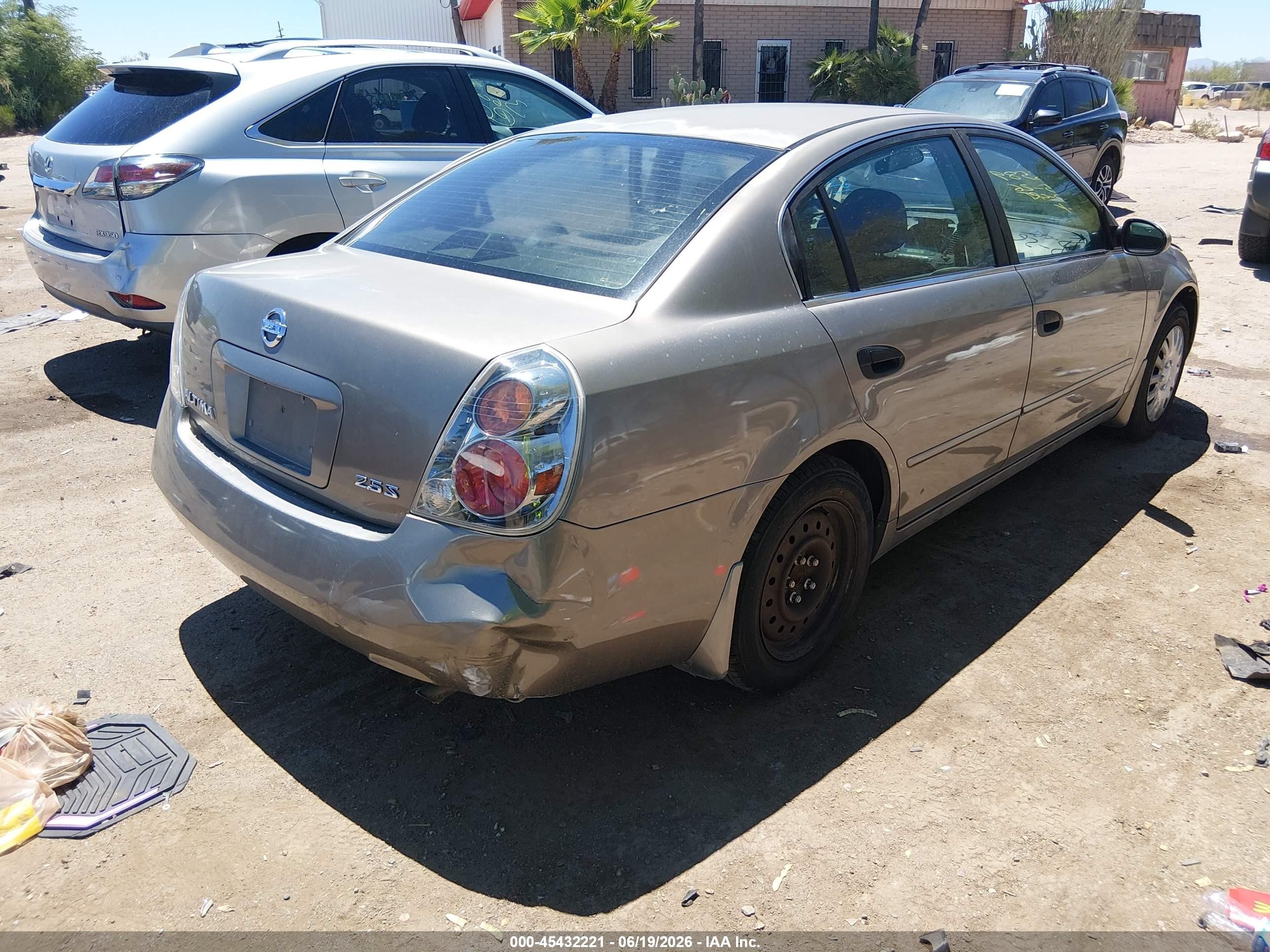 2005 Nissan Altima 2.5 S Tan vin: 1N4AL11D65C192300