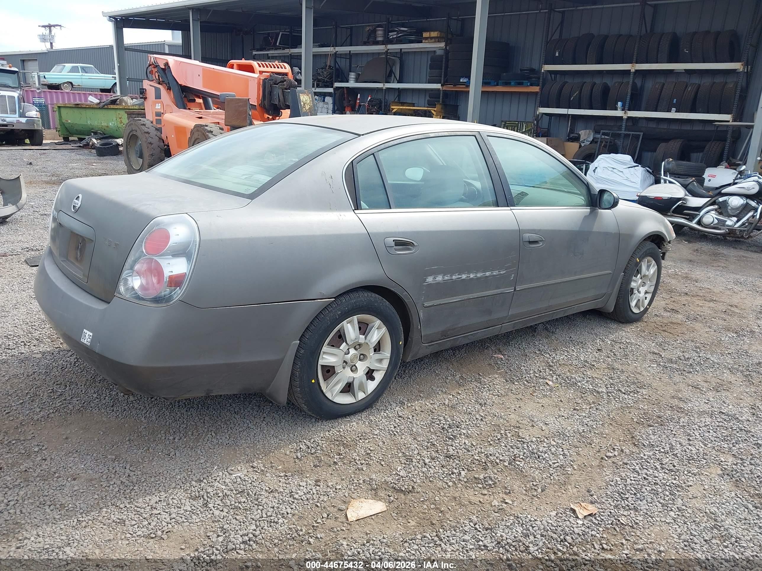 2005 Nissan Altima 2.5 S Gray vin: 1N4AL11D65C383828
