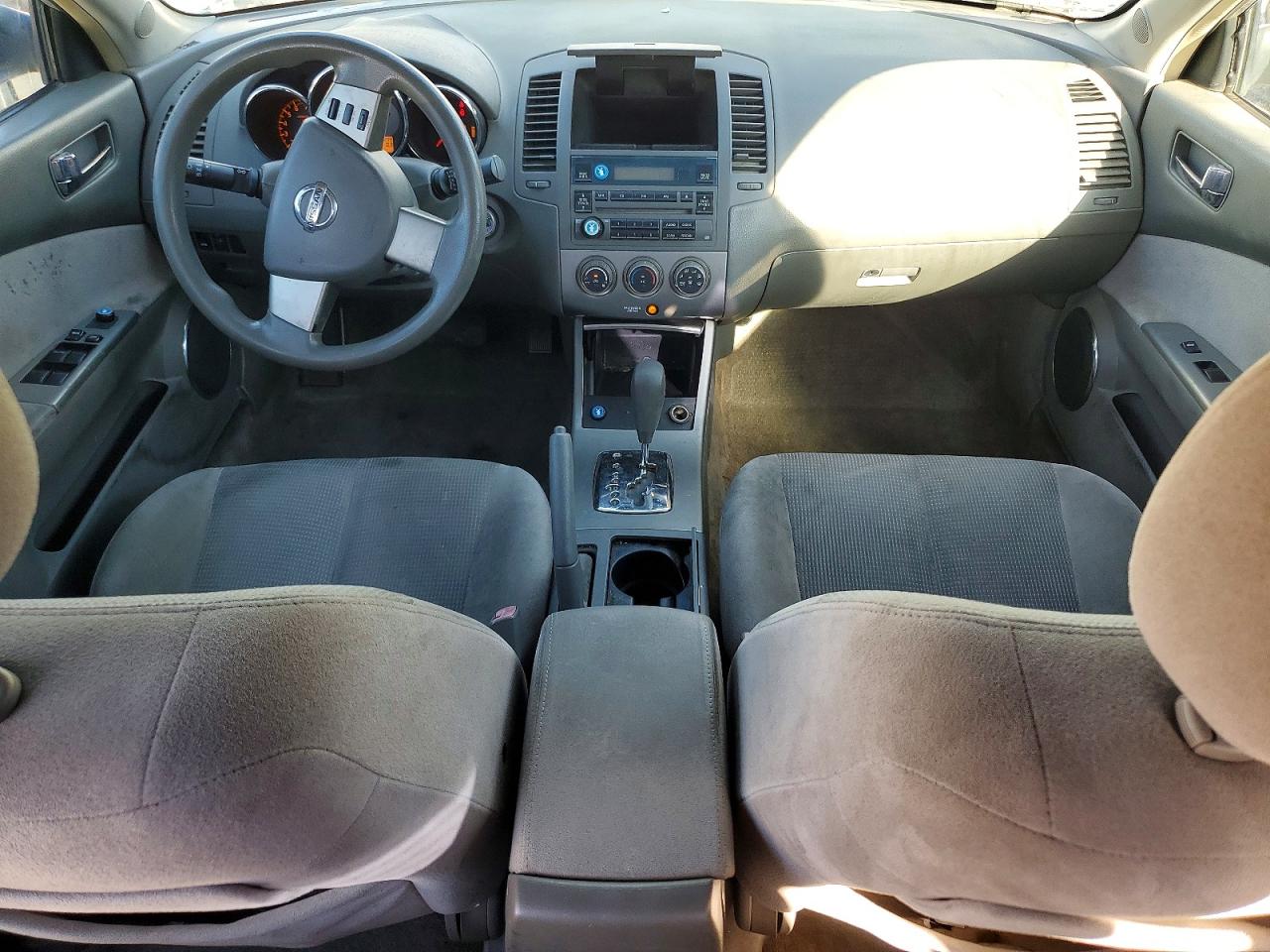 2005 Nissan Altima 2.5 Silver vin: 1N4AL11D65N414807