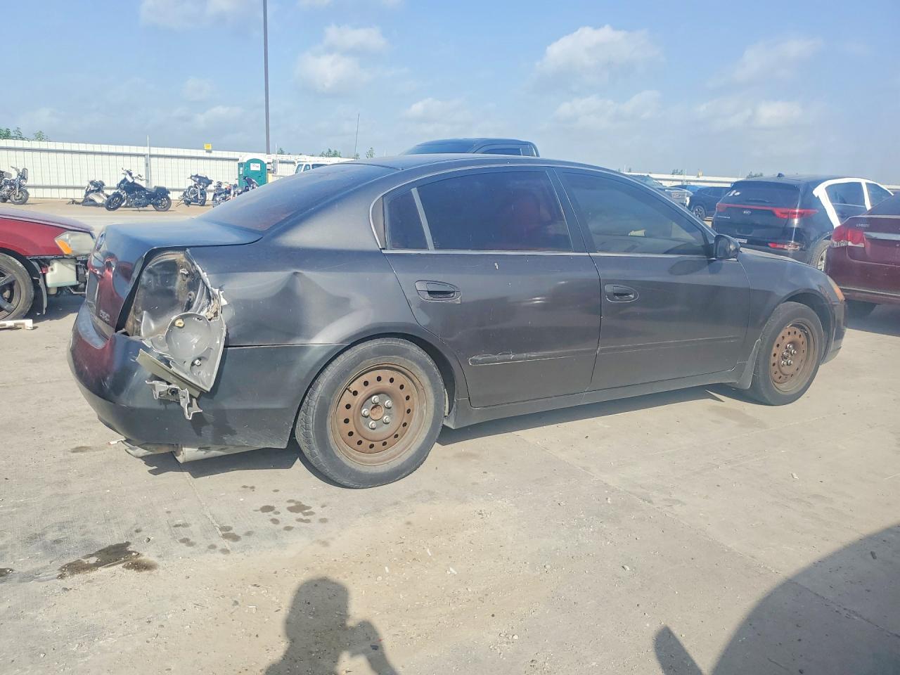 2005 Nissan Altima 2.5 Gray vin: 1N4AL11D65N467569