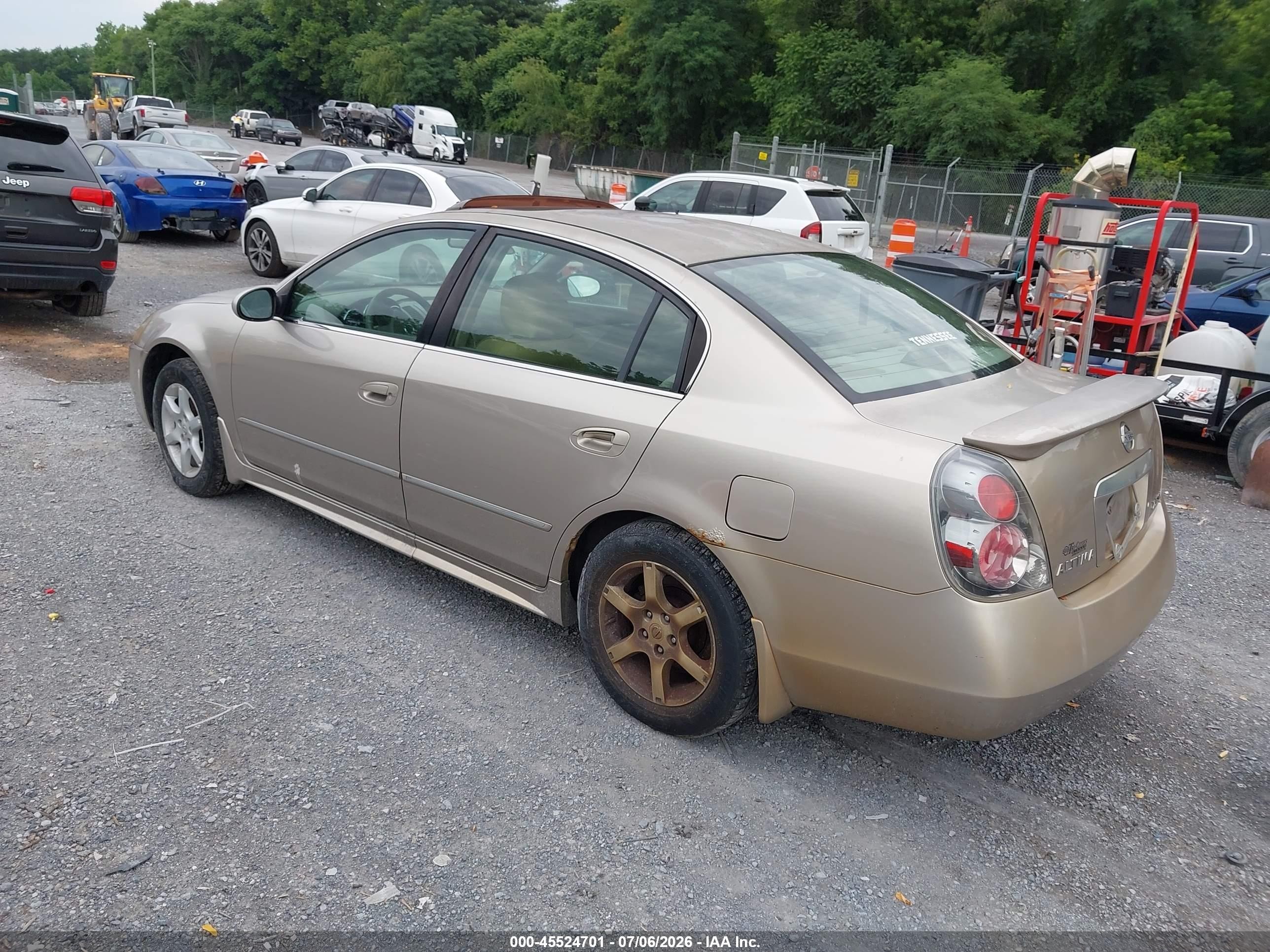 2006 Nissan Altima 2.5 S Gold vin: 1N4AL11D66C100605