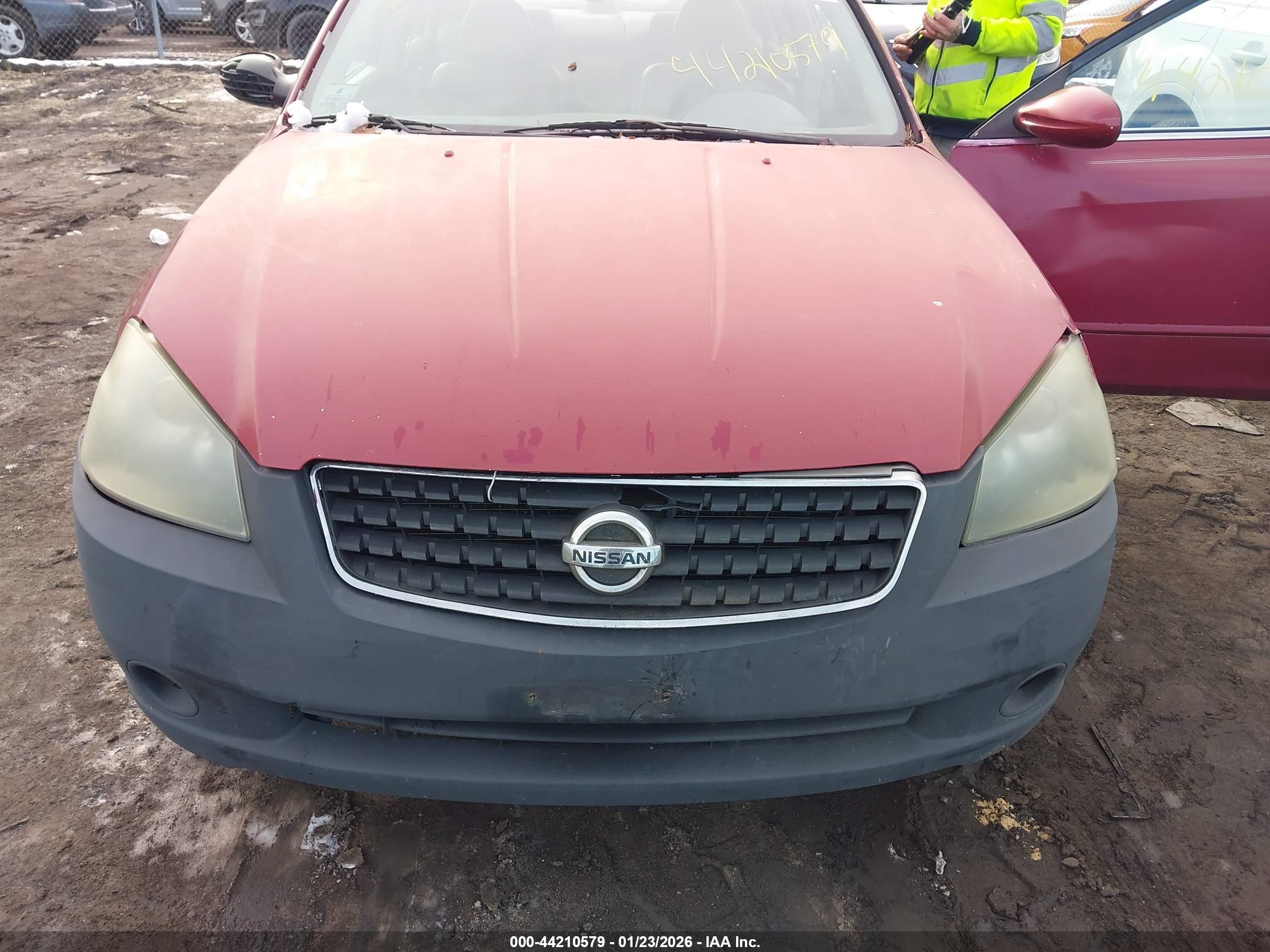 2006 Nissan Altima 2.5 S Красный vin: 1N4AL11D66C147696
