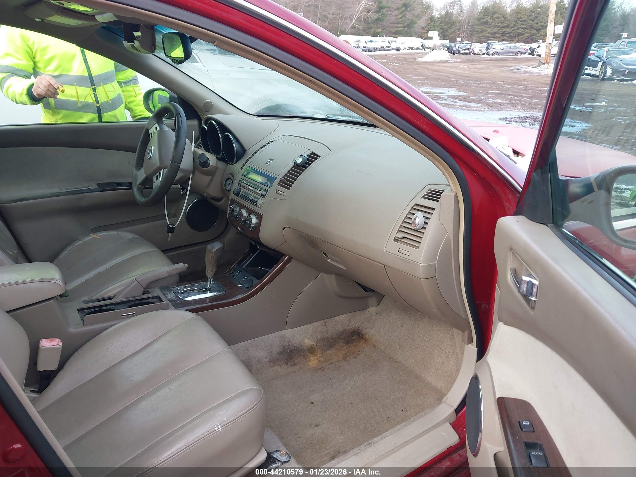 2006 Nissan Altima 2.5 S Красный vin: 1N4AL11D66C147696
