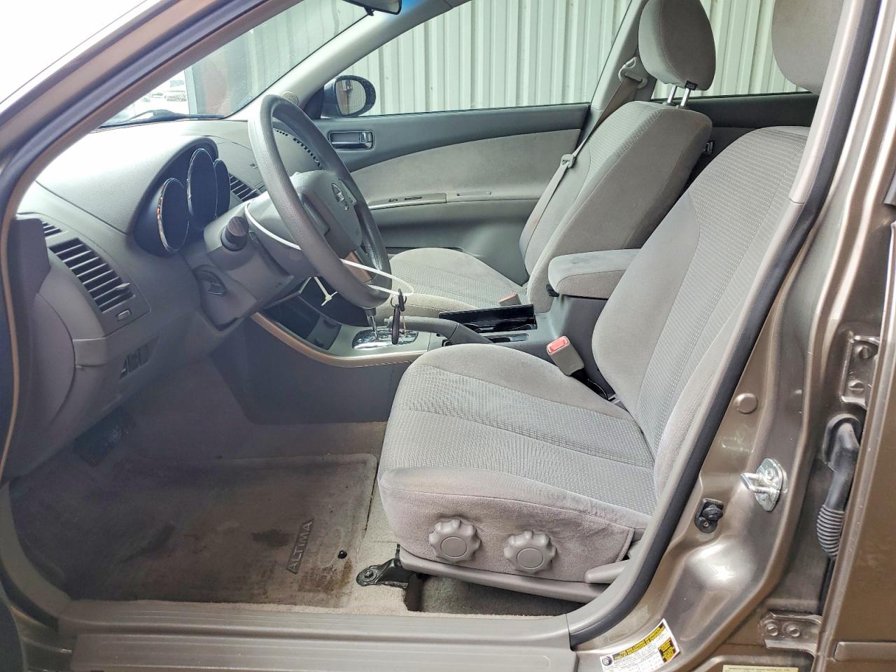 2006 Nissan Altima 2.5 Tan vin: 1N4AL11D66C150274