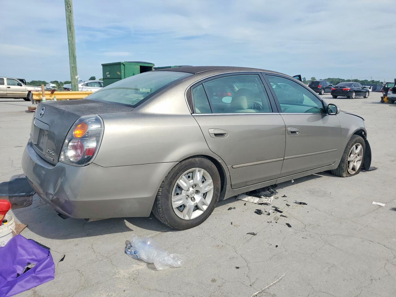 2006 Nissan Altima 2.5 Gold vin: 1N4AL11D66C190807
