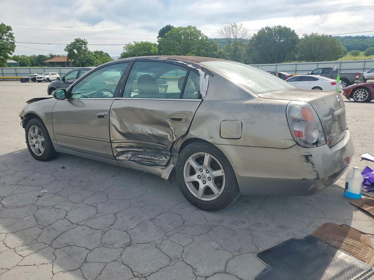 2006 Nissan Altima 2.5 Gold vin: 1N4AL11D66C190807