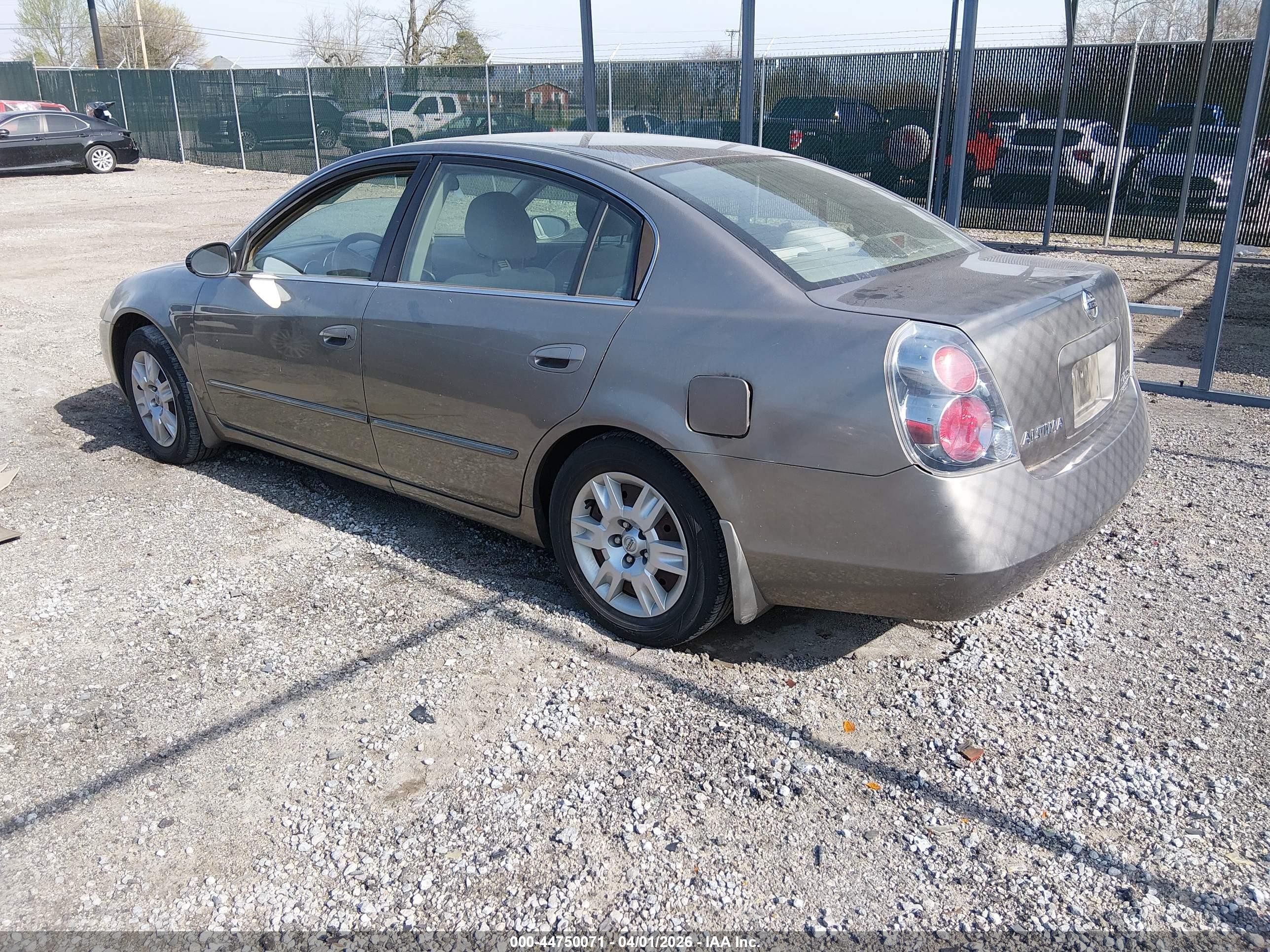 2006 Nissan Altima 2.5 S Gold vin: 1N4AL11D66N304566