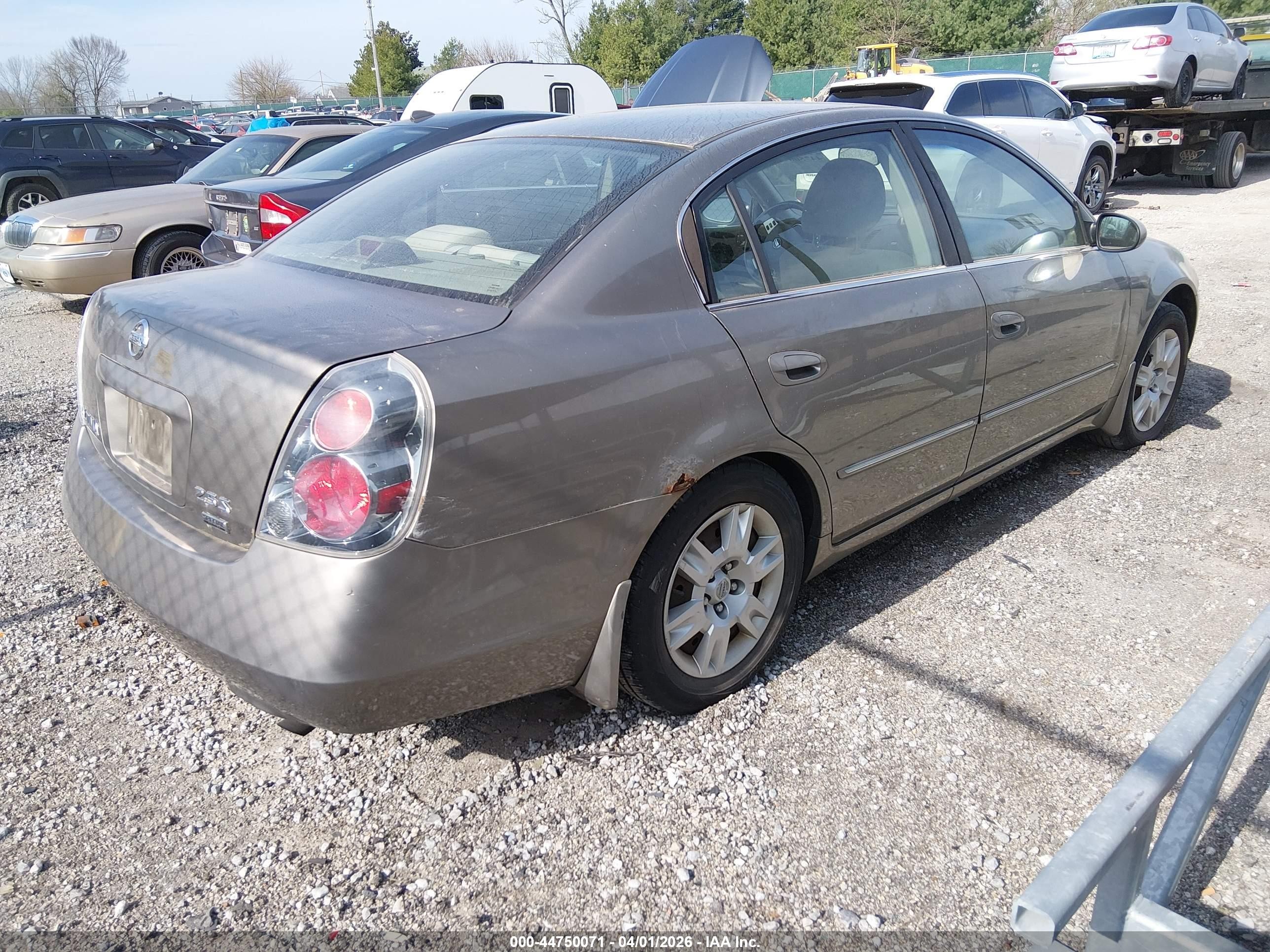2006 Nissan Altima 2.5 S Gold vin: 1N4AL11D66N304566