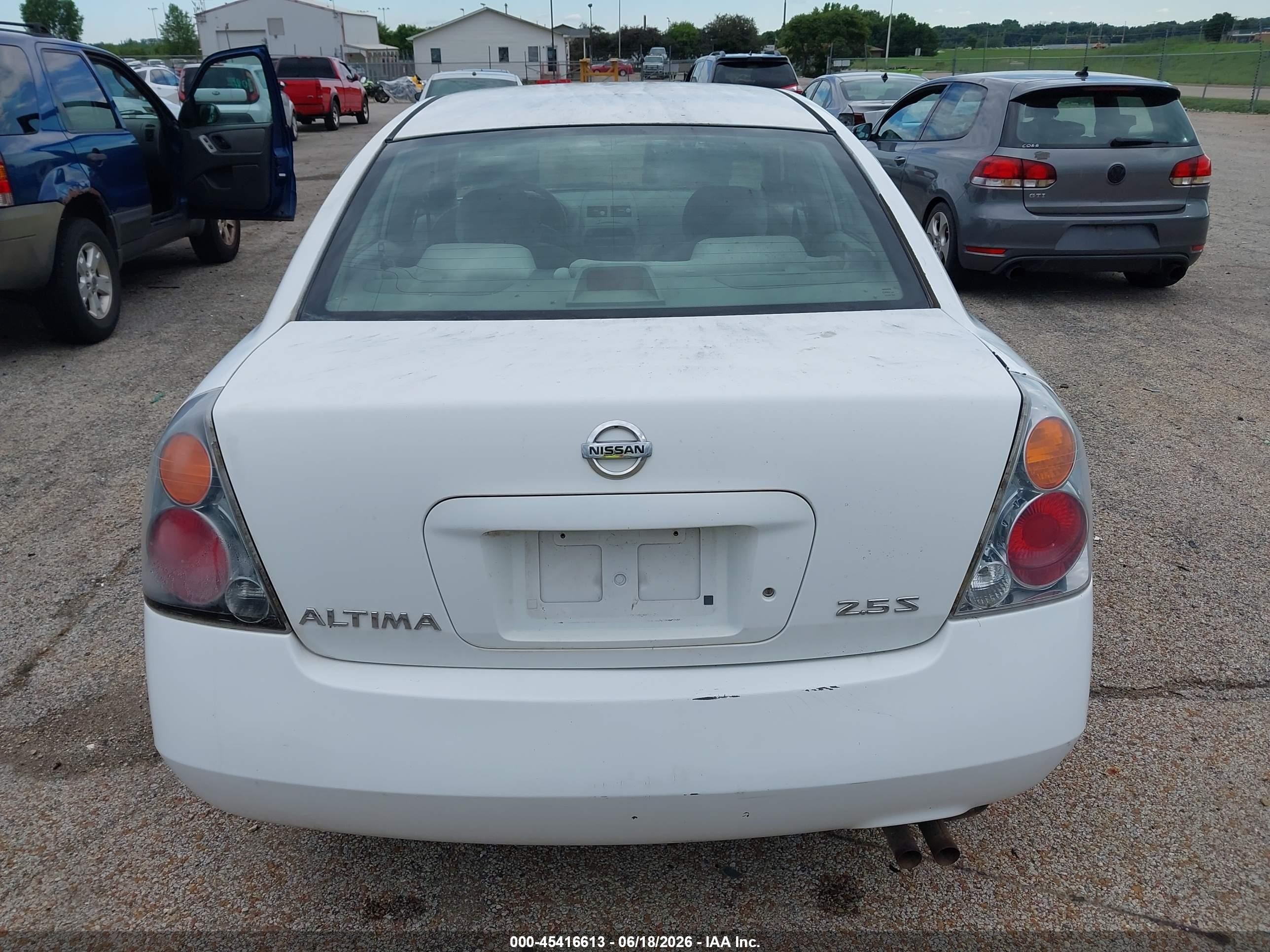 2002 Nissan Altima 2.5 S White vin: 1N4AL11D72C144901