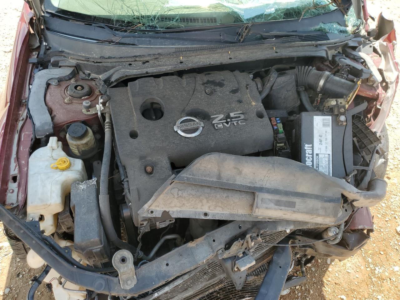 2005 Nissan Altima 2.5 Red vin: 1N4AL11D75C237177