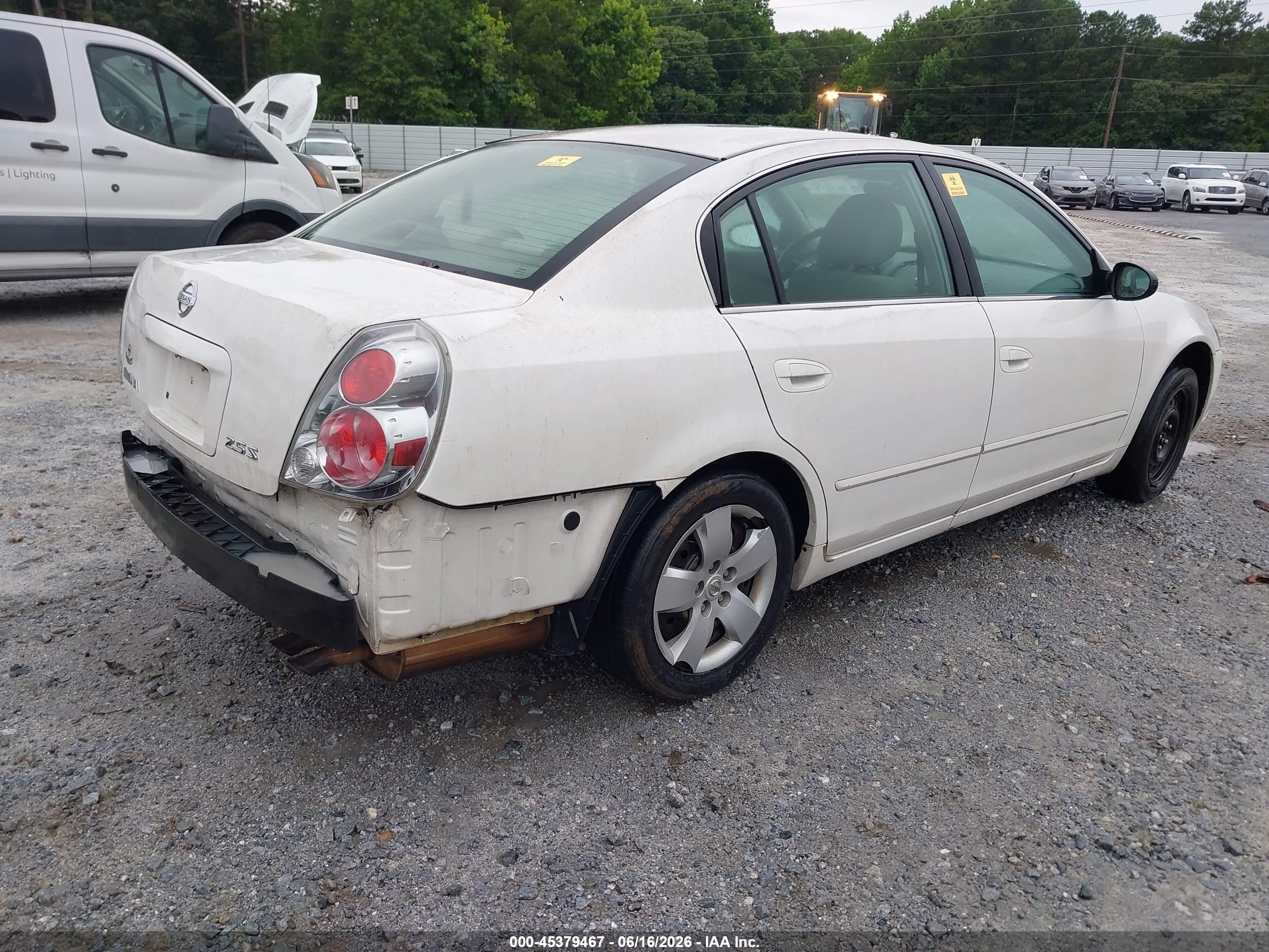 2005 Nissan Altima 2.5 S White vin: 1N4AL11D75C336761