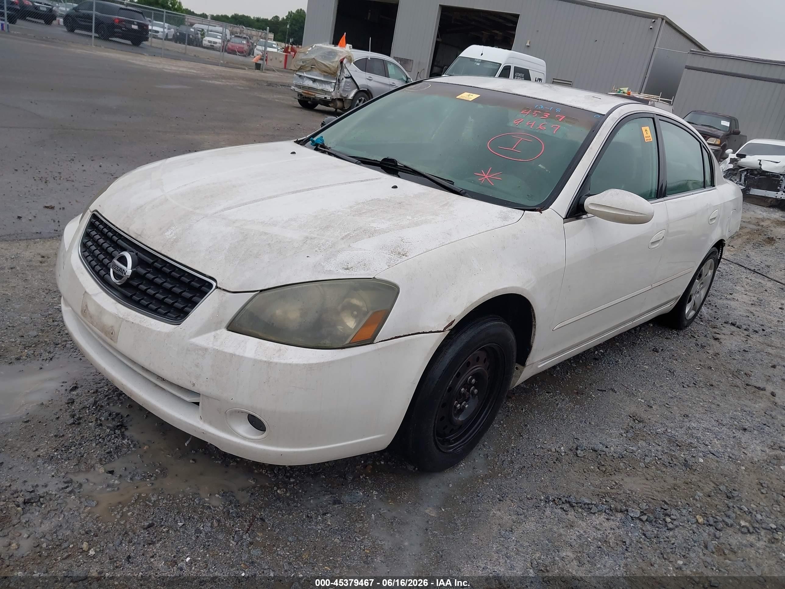 2005 Nissan Altima 2.5 S White vin: 1N4AL11D75C336761