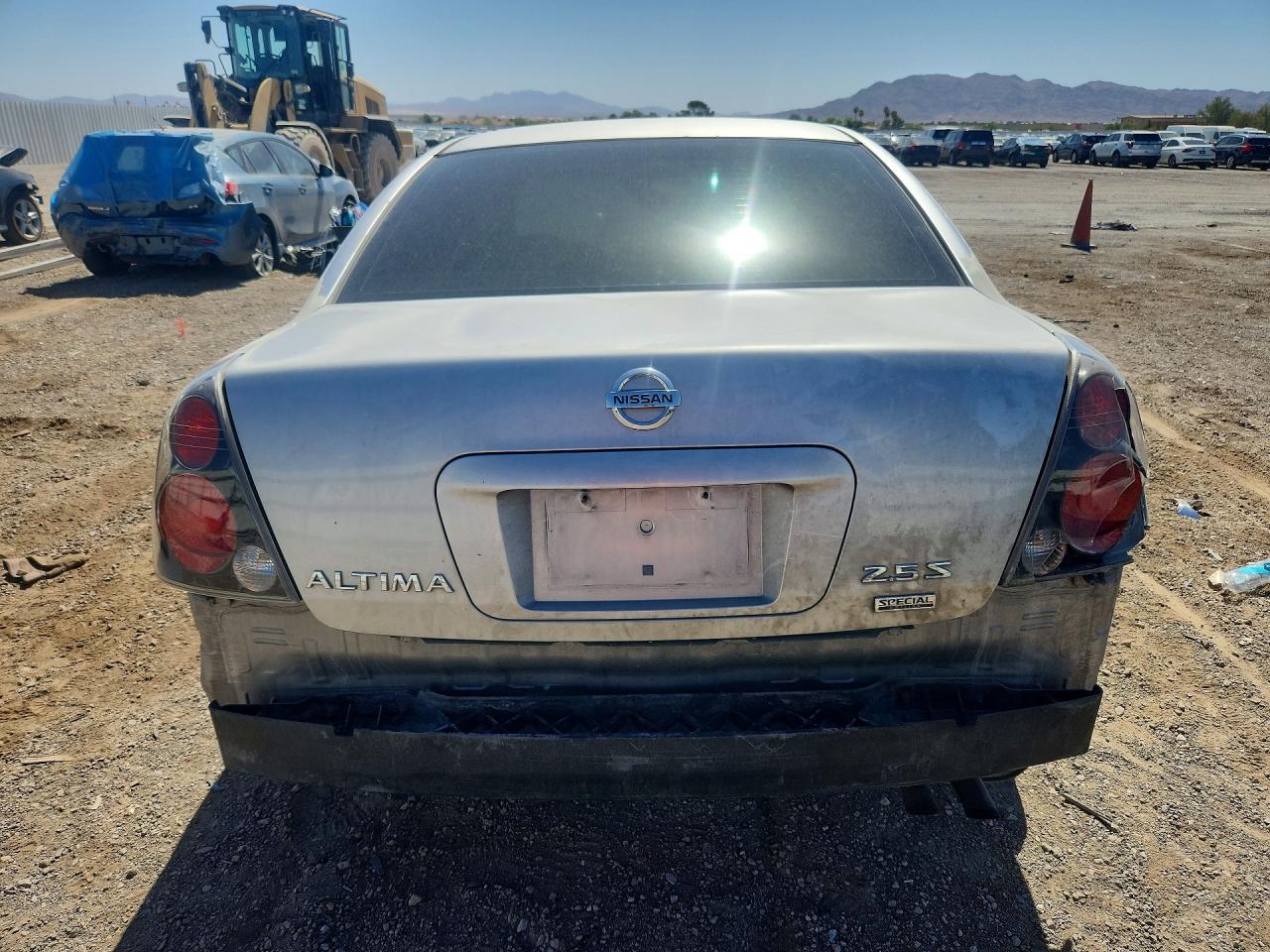 2005 Nissan Altima 2.5 Серебряный vin: 1N4AL11D75N448187