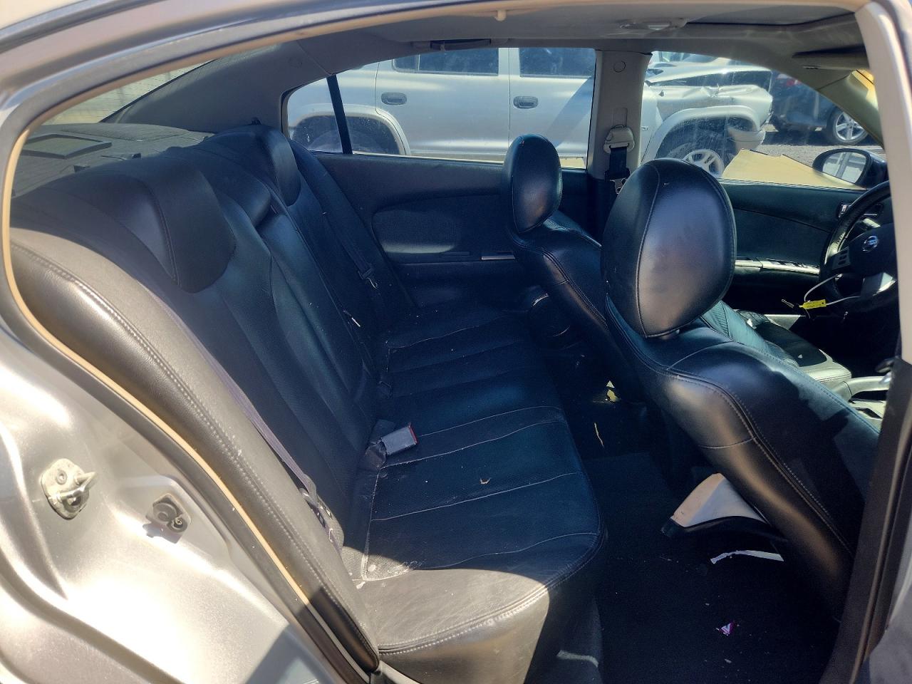 2005 Nissan Altima 2.5 Серебряный vin: 1N4AL11D75N448187