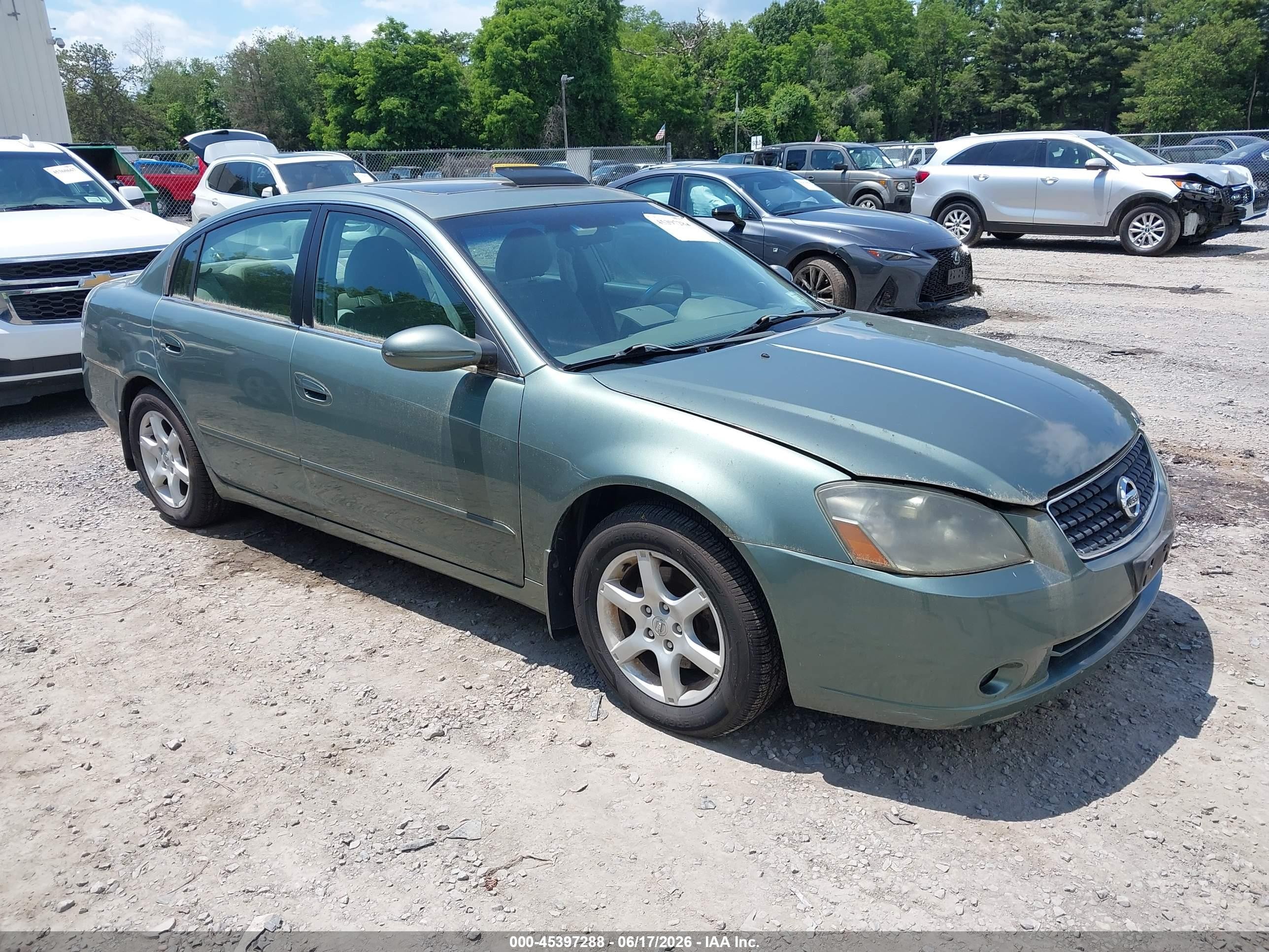 2005 Nissan Altima 2.5 S Green vin: 1N4AL11D75N472313