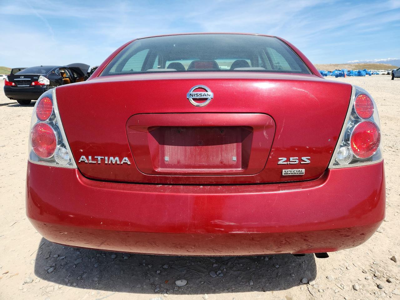 2006 Nissan Altima 2.5 Red vin: 1N4AL11D76N309419
