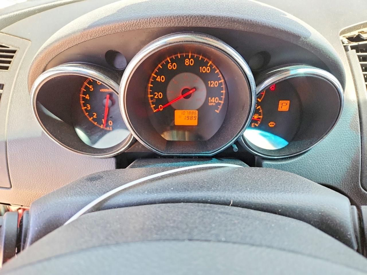 2006 Nissan Altima 2.5 Red vin: 1N4AL11D76N309419
