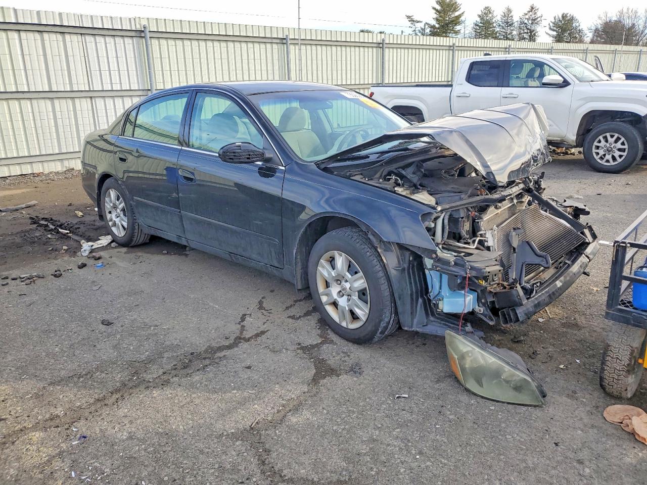 2006 Niss Altima Black vin: 1N4AL11D76N320386