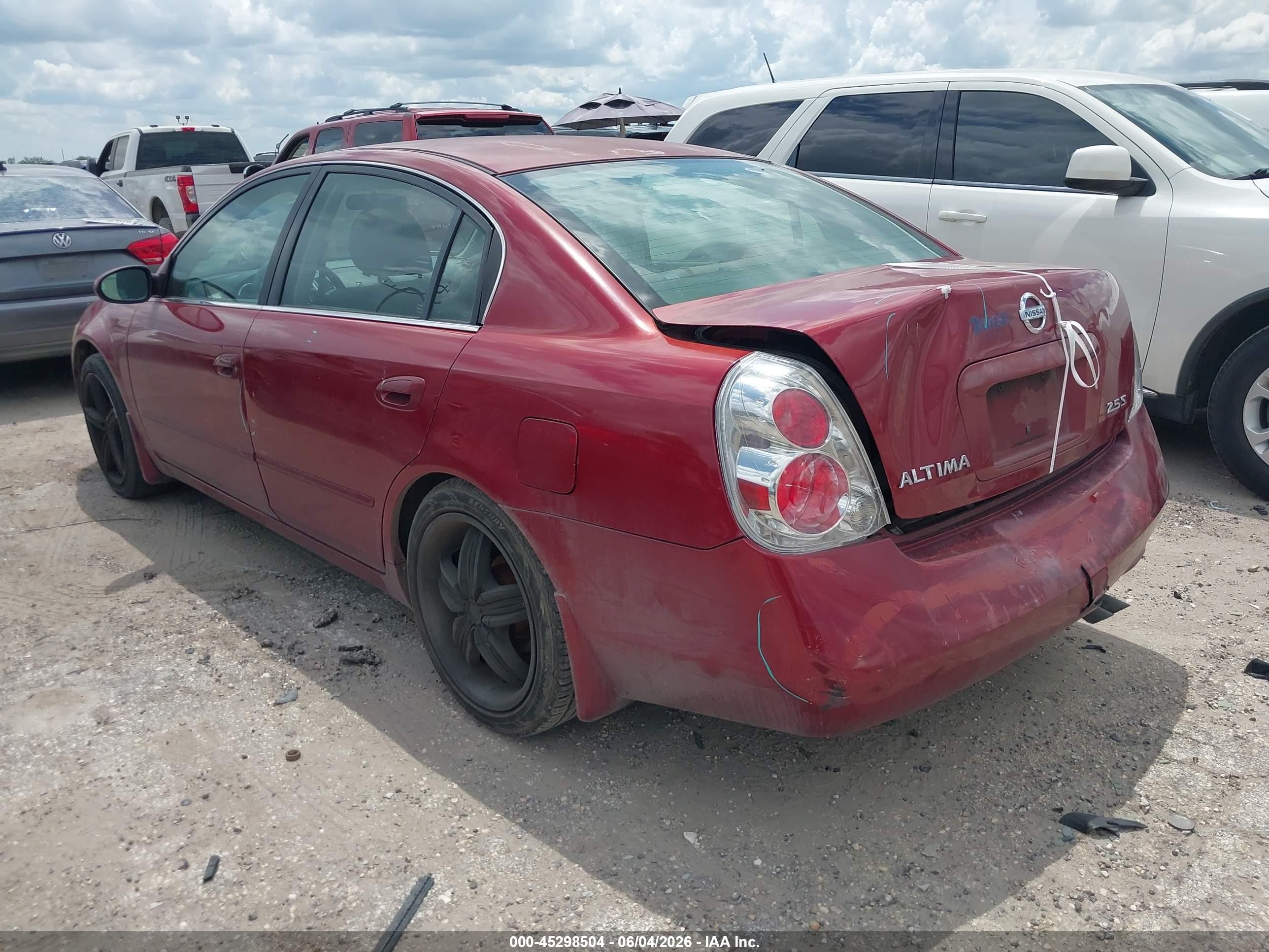2006 Nissan Altima 2.5 S Red vin: 1N4AL11D76N376778
