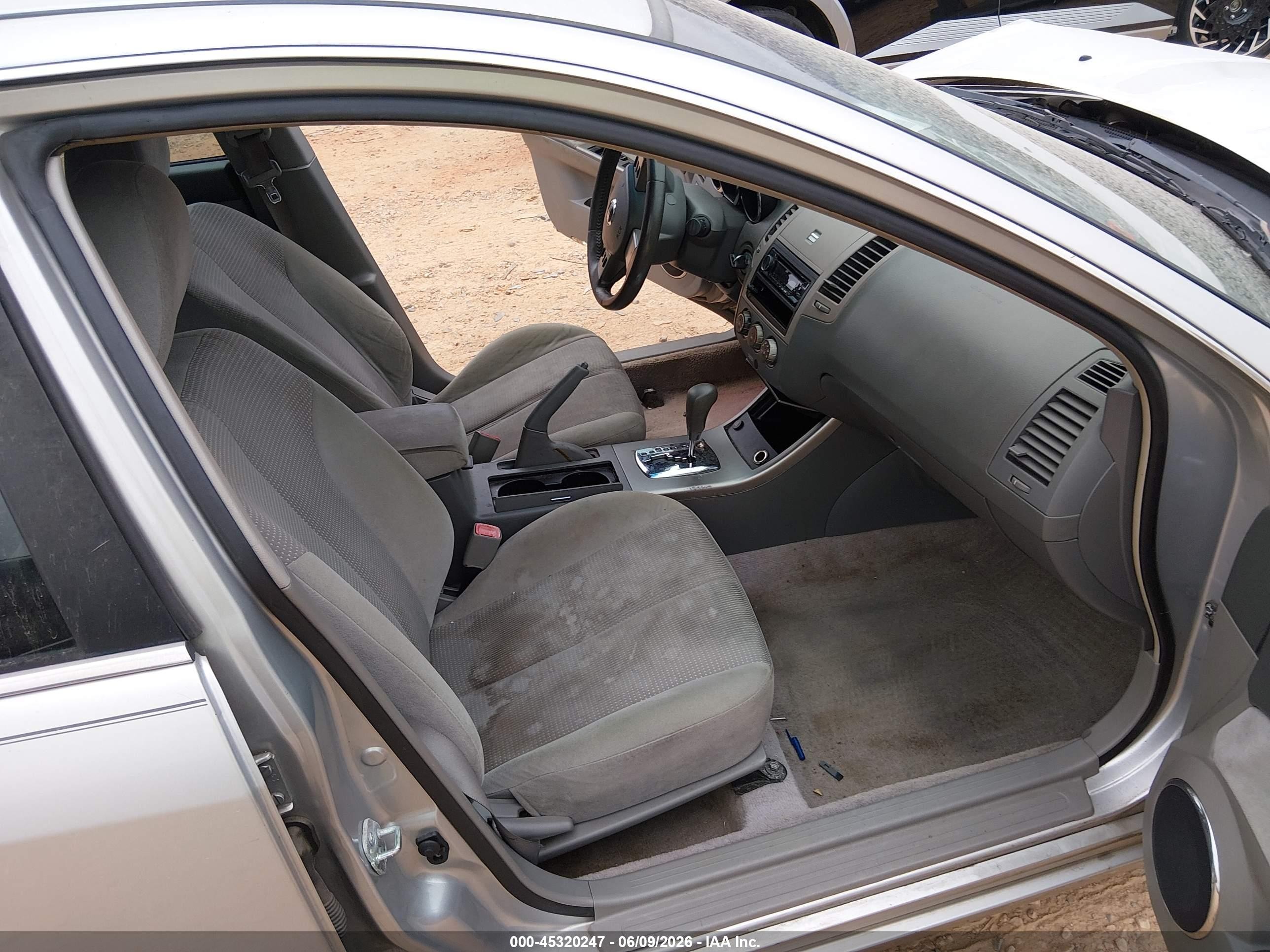2006 Nissan Altima 2.5 S Silver vin: 1N4AL11D76N396898