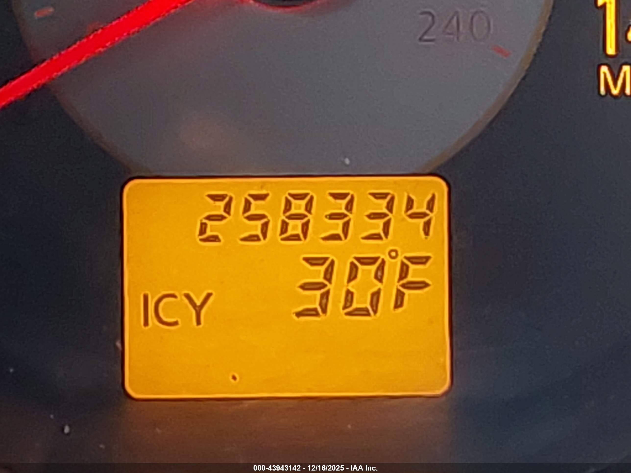 2006 Nissan Altima 2.5 S Red vin: 1N4AL11D76N449972