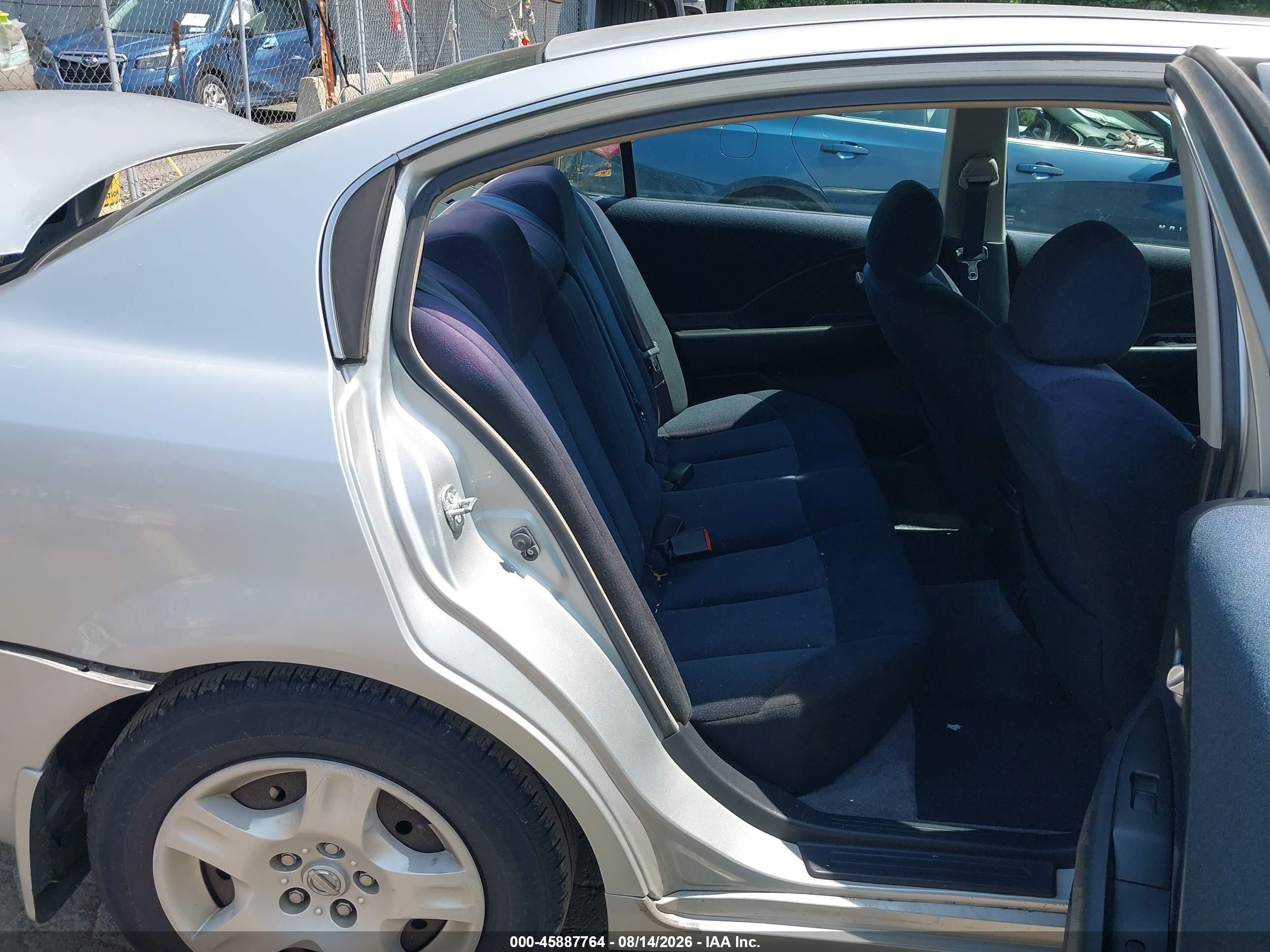 2003 Nissan Altima 2.5 S Silver vin: 1N4AL11D83C325510