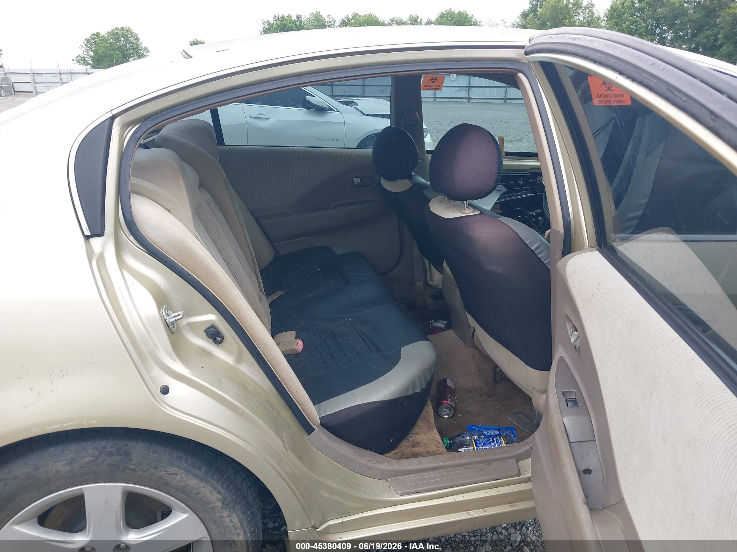 2004 Nissan Altima 2.5 S Gold vin: 1N4AL11D84C110422