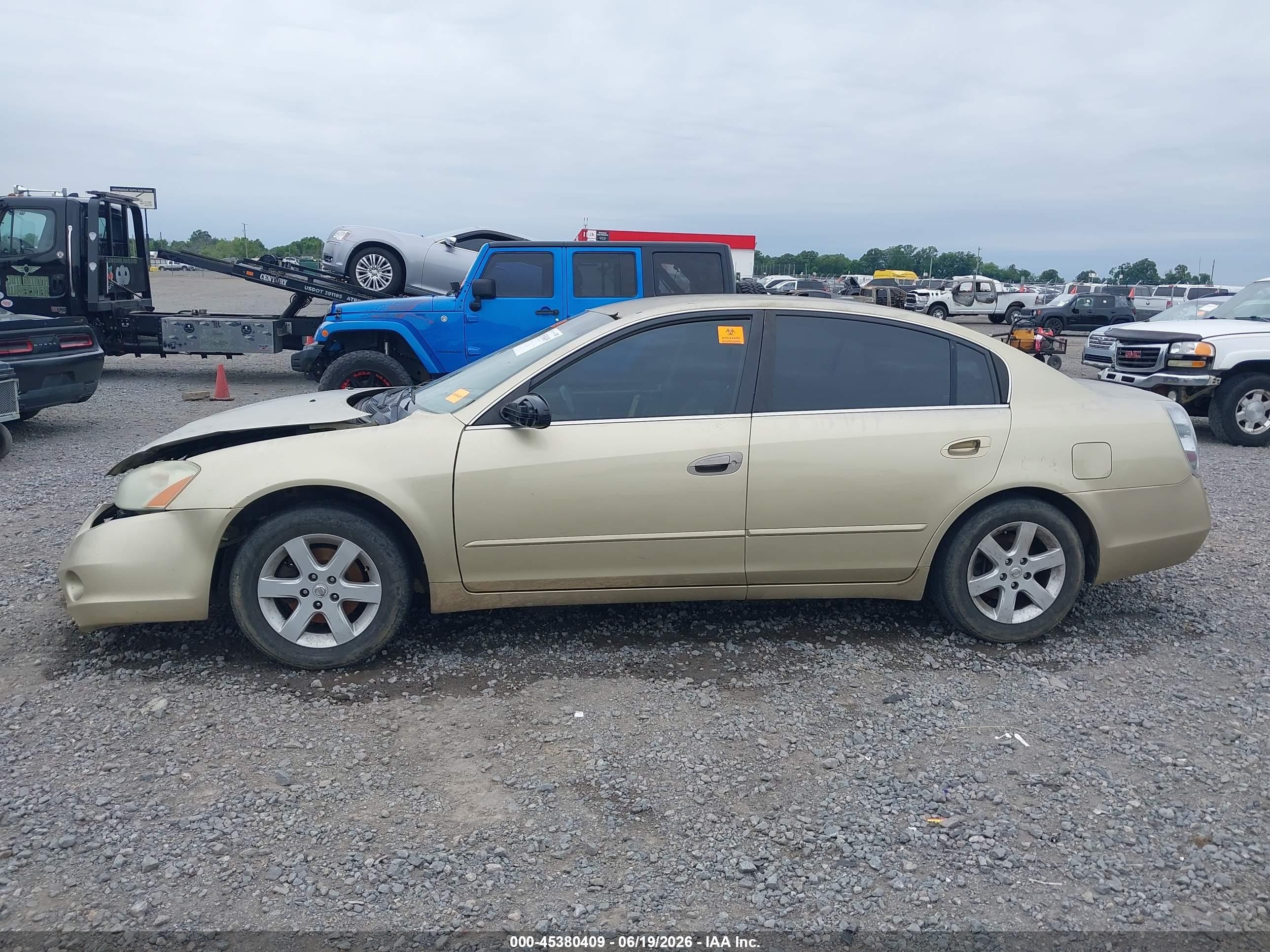 2004 Nissan Altima 2.5 S Gold vin: 1N4AL11D84C110422
