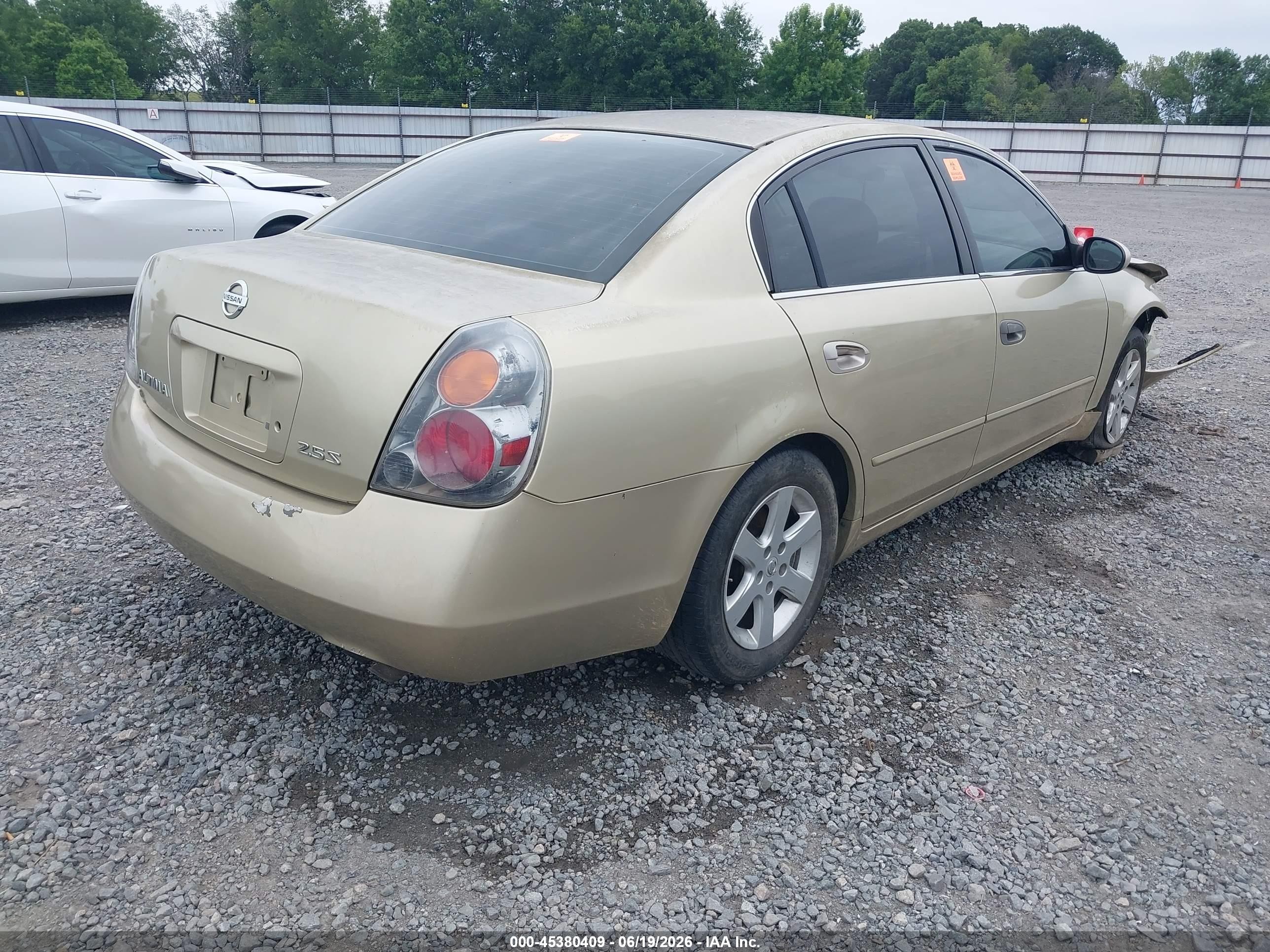 2004 Nissan Altima 2.5 S Gold vin: 1N4AL11D84C110422