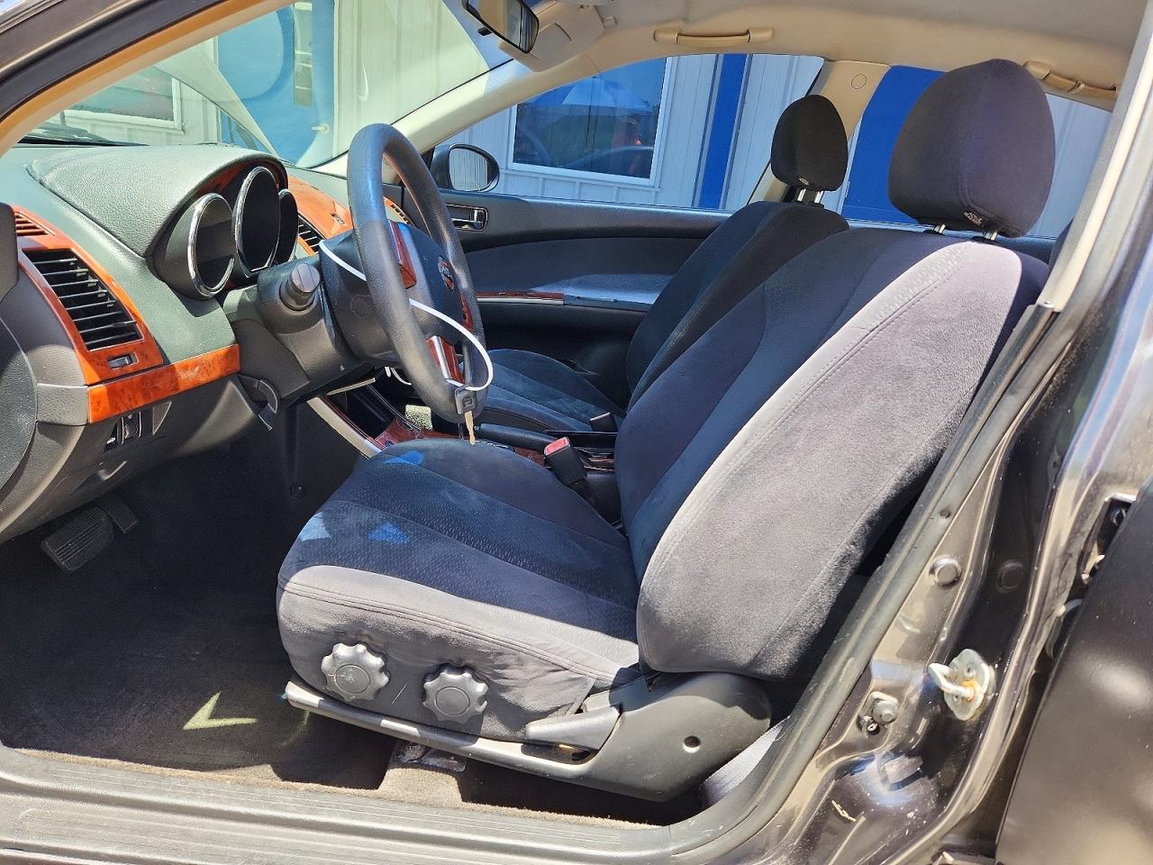 2005 Nissan Altima 2.5 Серый vin: 1N4AL11D85C205449