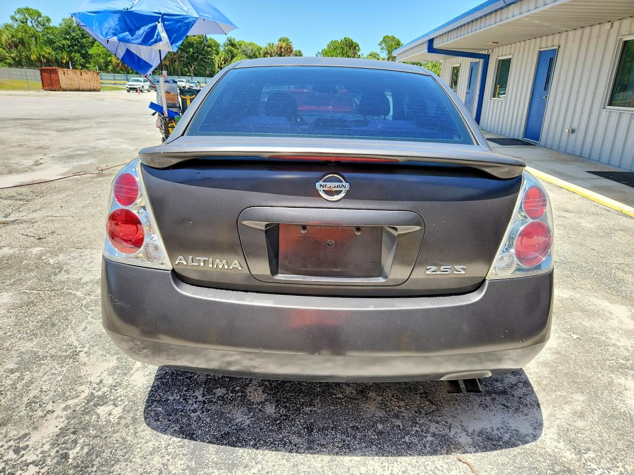 2005 Nissan Altima 2.5 Серый vin: 1N4AL11D85C205449