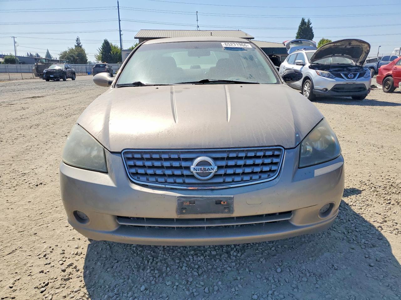 2005 Nissan Altima 2.5 Silver vin: 1N4AL11D85C209078