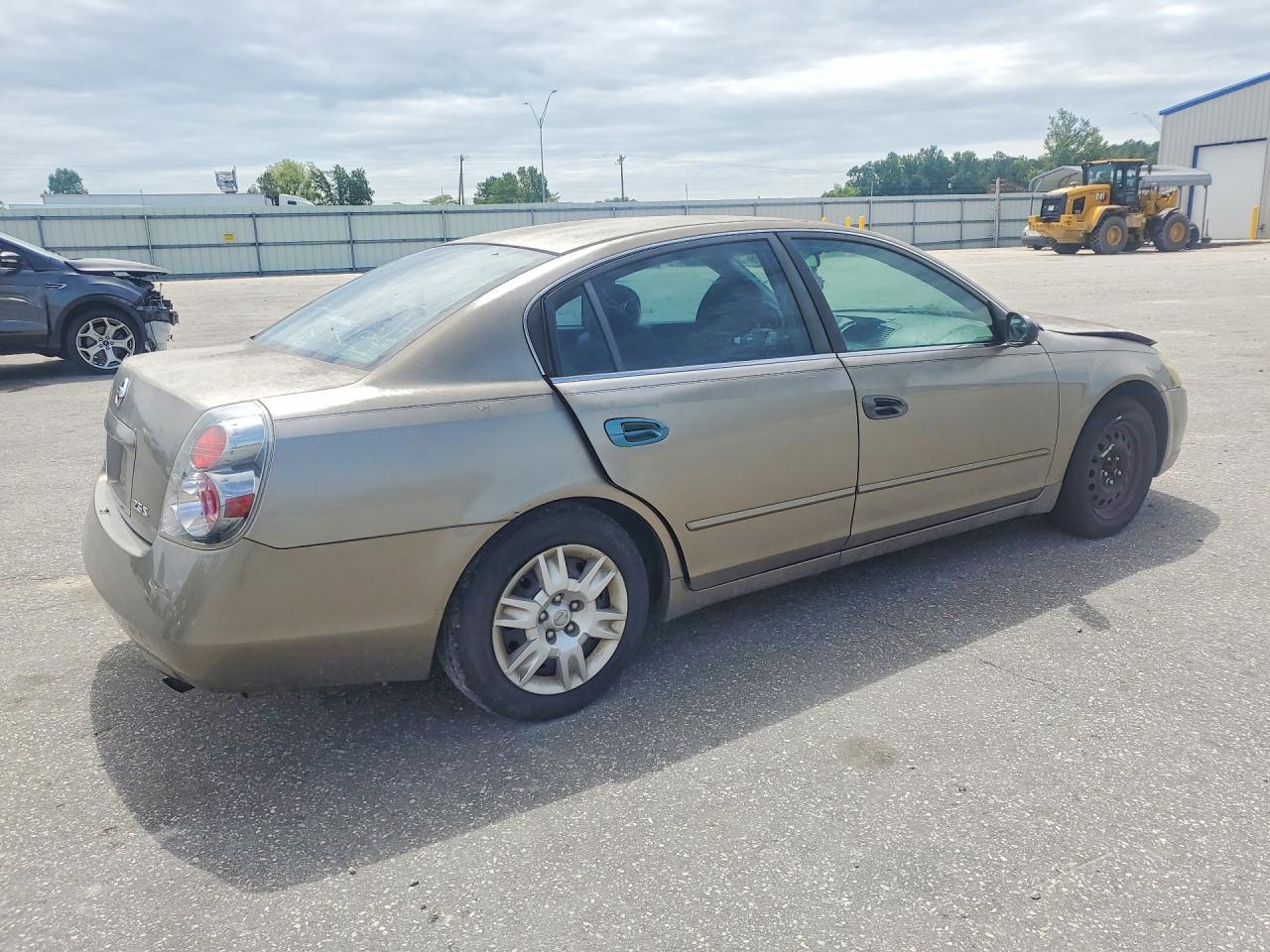 2005 Nissan Altima 2.5 Золотой vin: 1N4AL11D85C263075