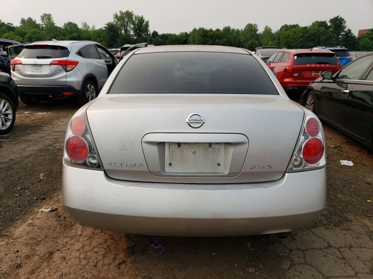 2005 Nissan Altima 2.5 Серебряный vin: 1N4AL11D85N463782