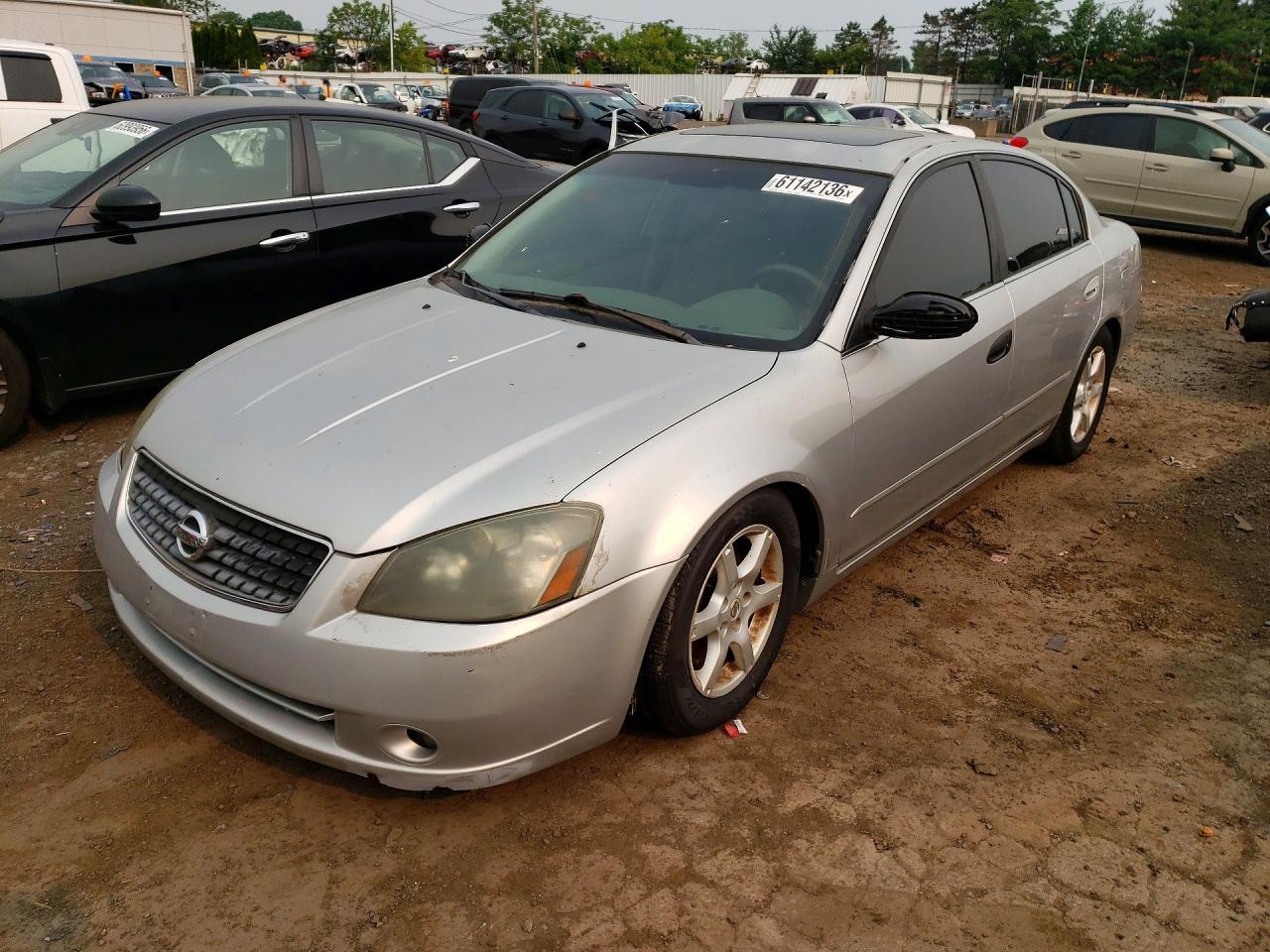 2005 Nissan Altima 2.5 Silver vin: 1N4AL11D85N463782