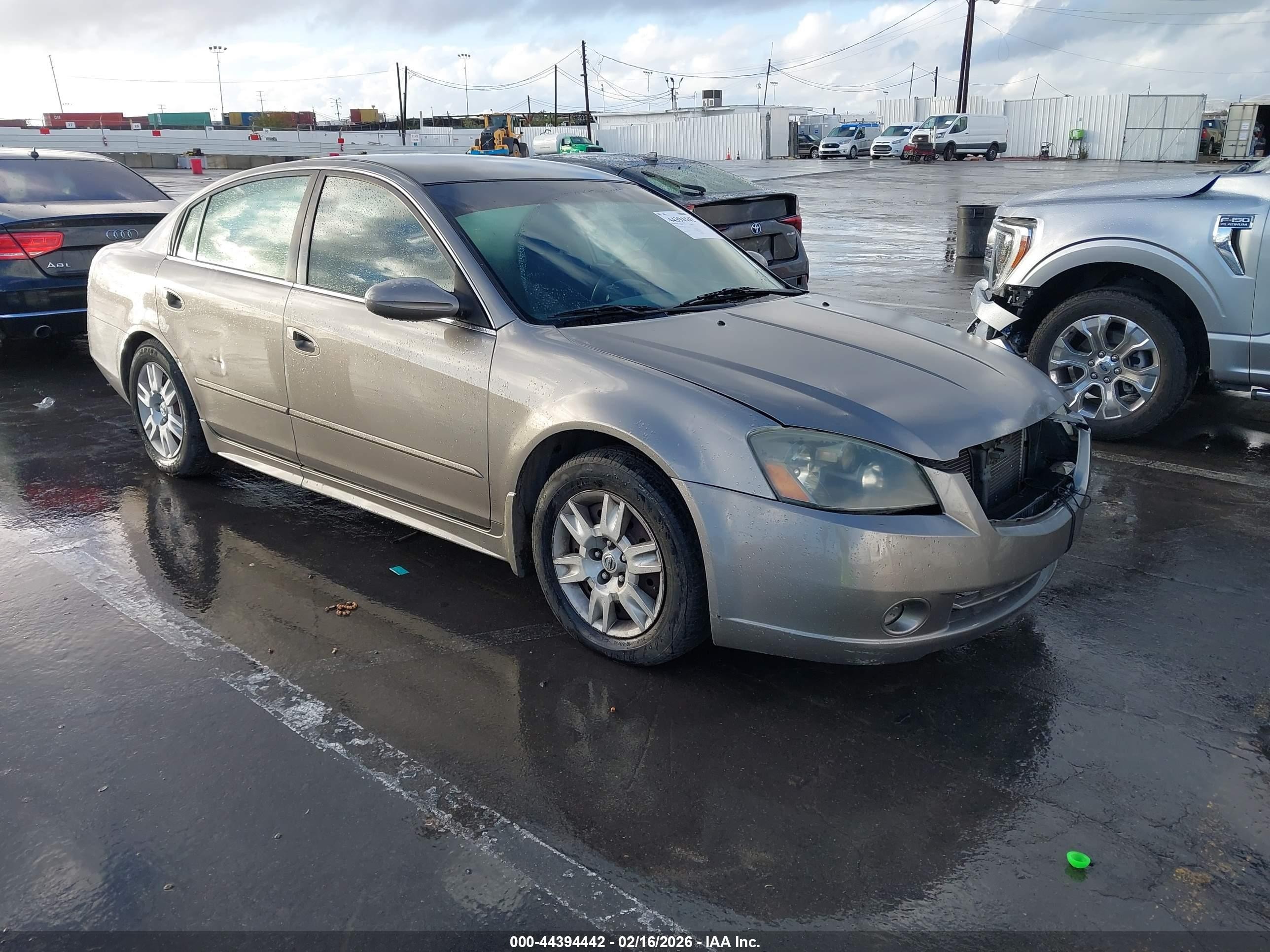 2006 Nissan Altima 2.5 S Золотой vin: 1N4AL11D86C136893